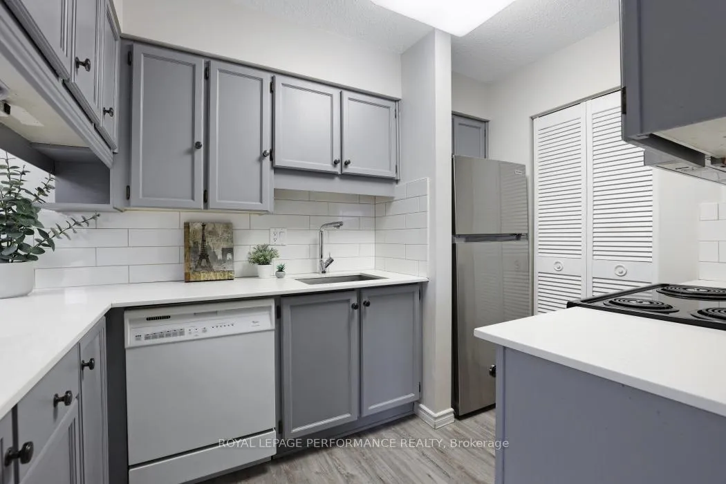 Photo 18 of Unit 2D, 142 Waverley Street, Ottawa, Ottawa Centre/Golden Triangle — HOMEH