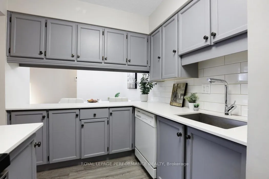 Photo 20 of Unit 2D, 142 Waverley Street, Ottawa, Ottawa Centre/Golden Triangle — HOMEH