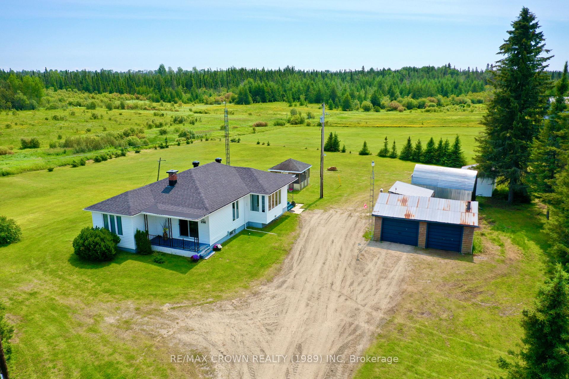Photo 2 of 298 Highway 11, Kapuskasing — HOMEH
