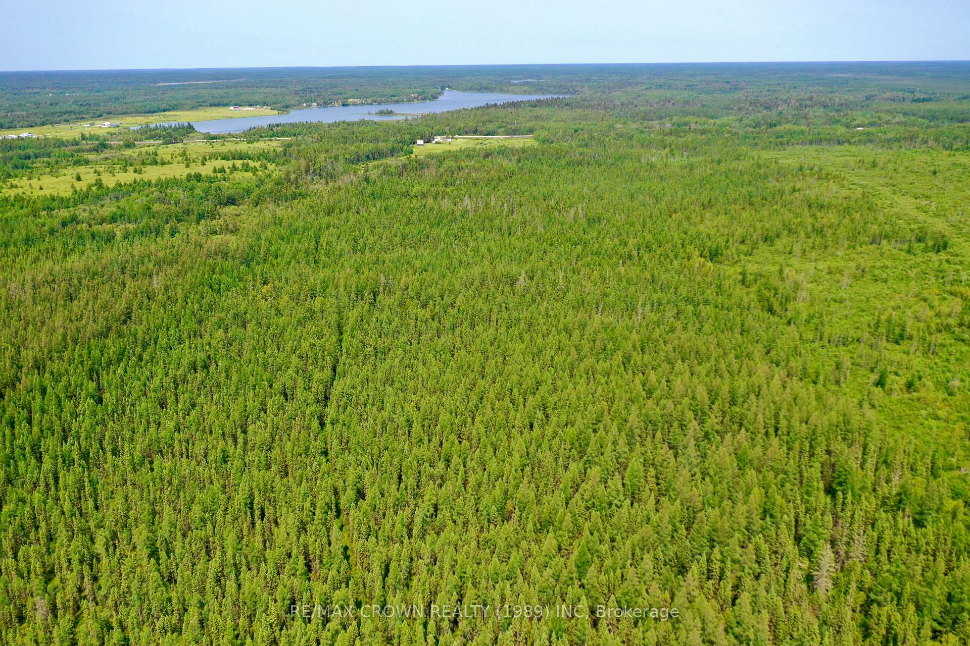 Photo 5 of 298 Highway 11, Kapuskasing — HOMEH
