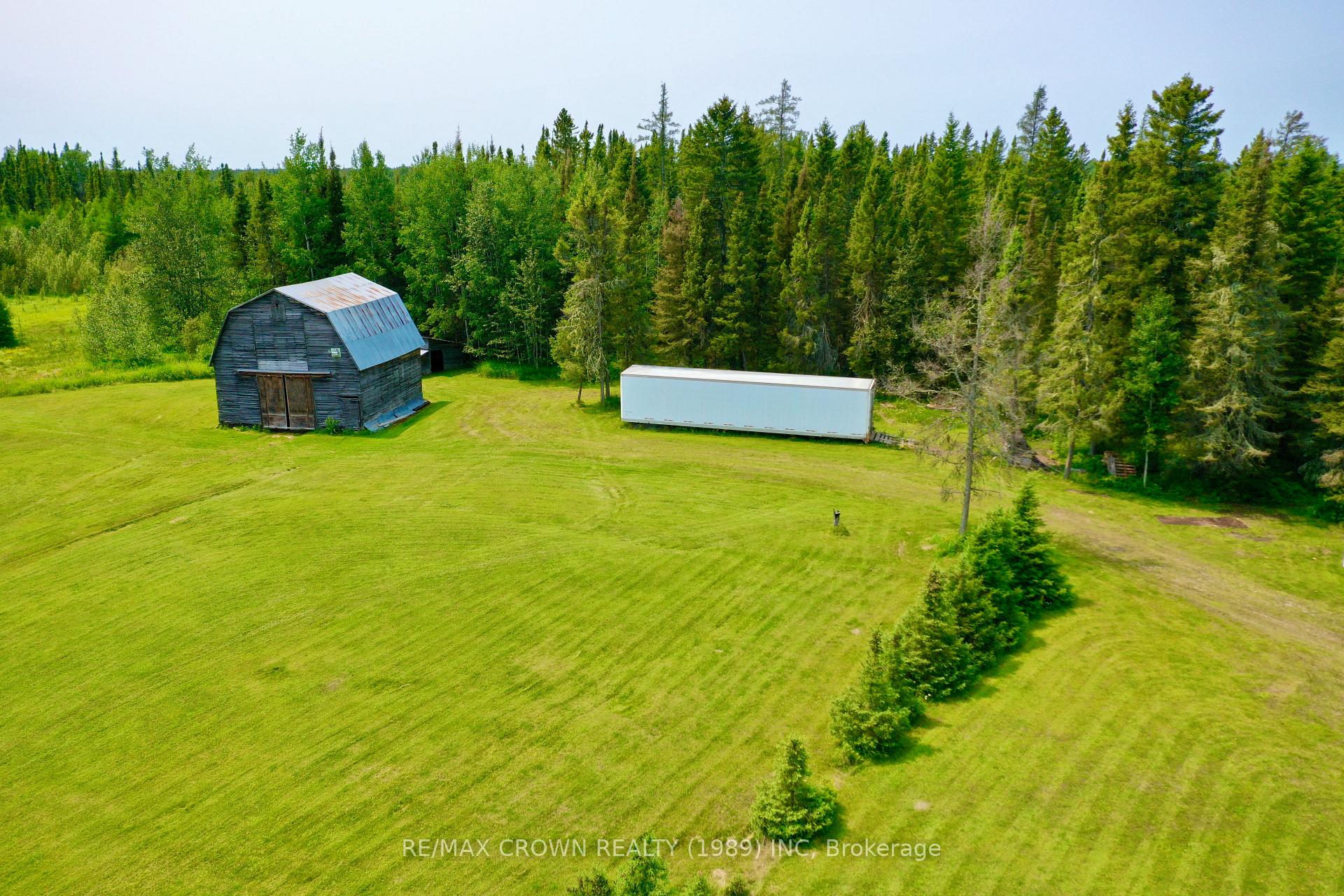 Photo 10 of 298 Highway 11, Kapuskasing — HOMEH