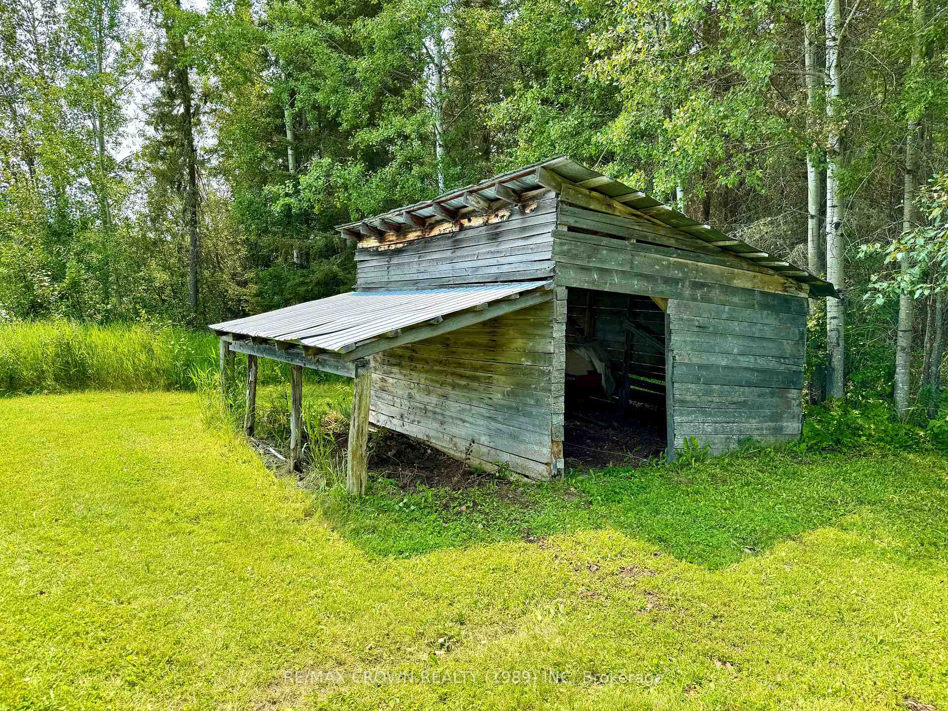 Photo 39 of 298 Highway 11, Kapuskasing — HOMEH