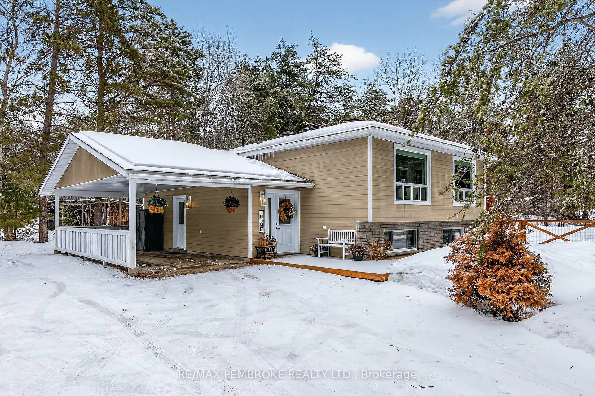 Photo 1 of 666 Doran Road, Petawawa — HOMEH