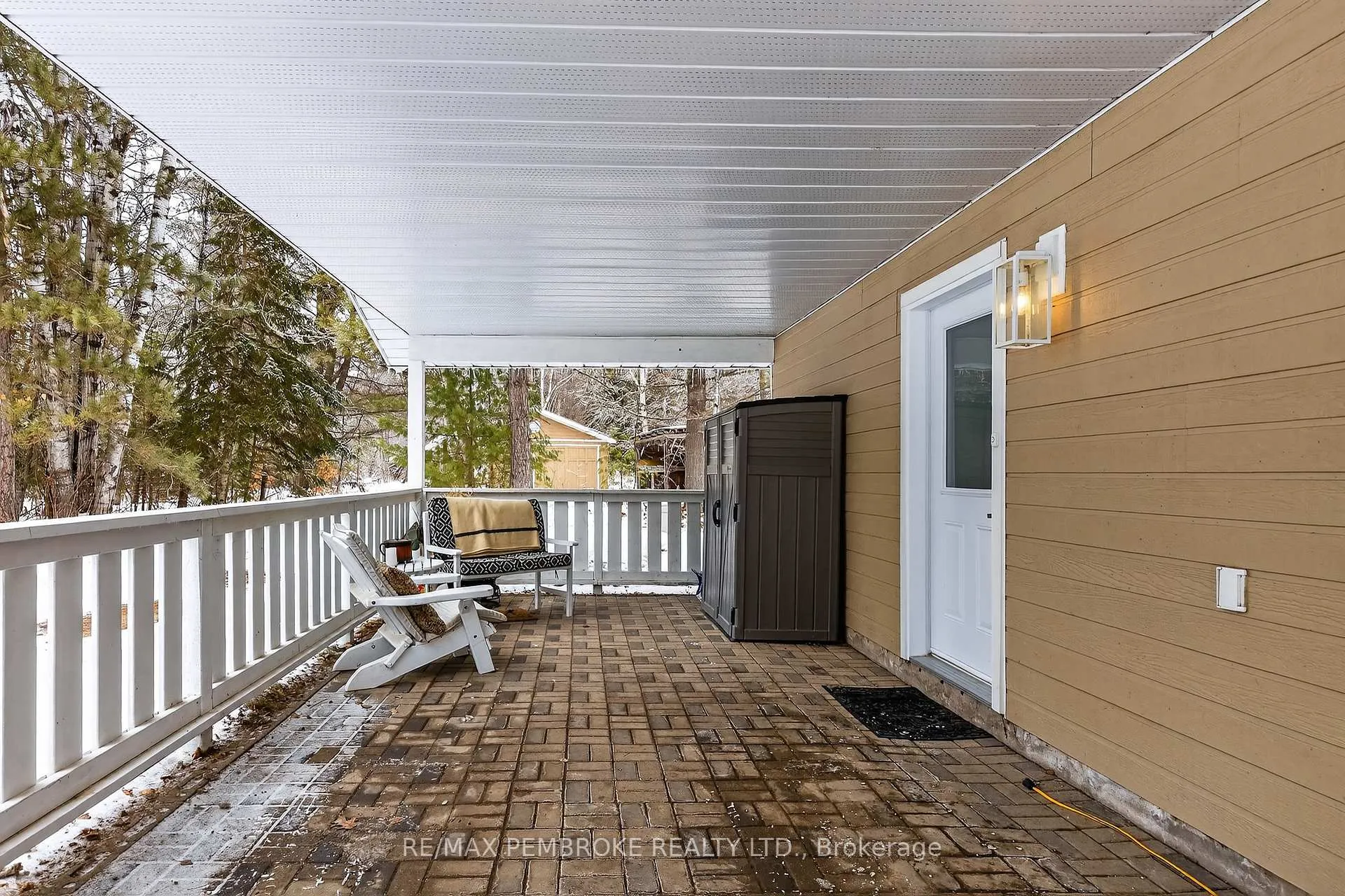 Photo 2 of 666 Doran Road, Petawawa — HOMEH
