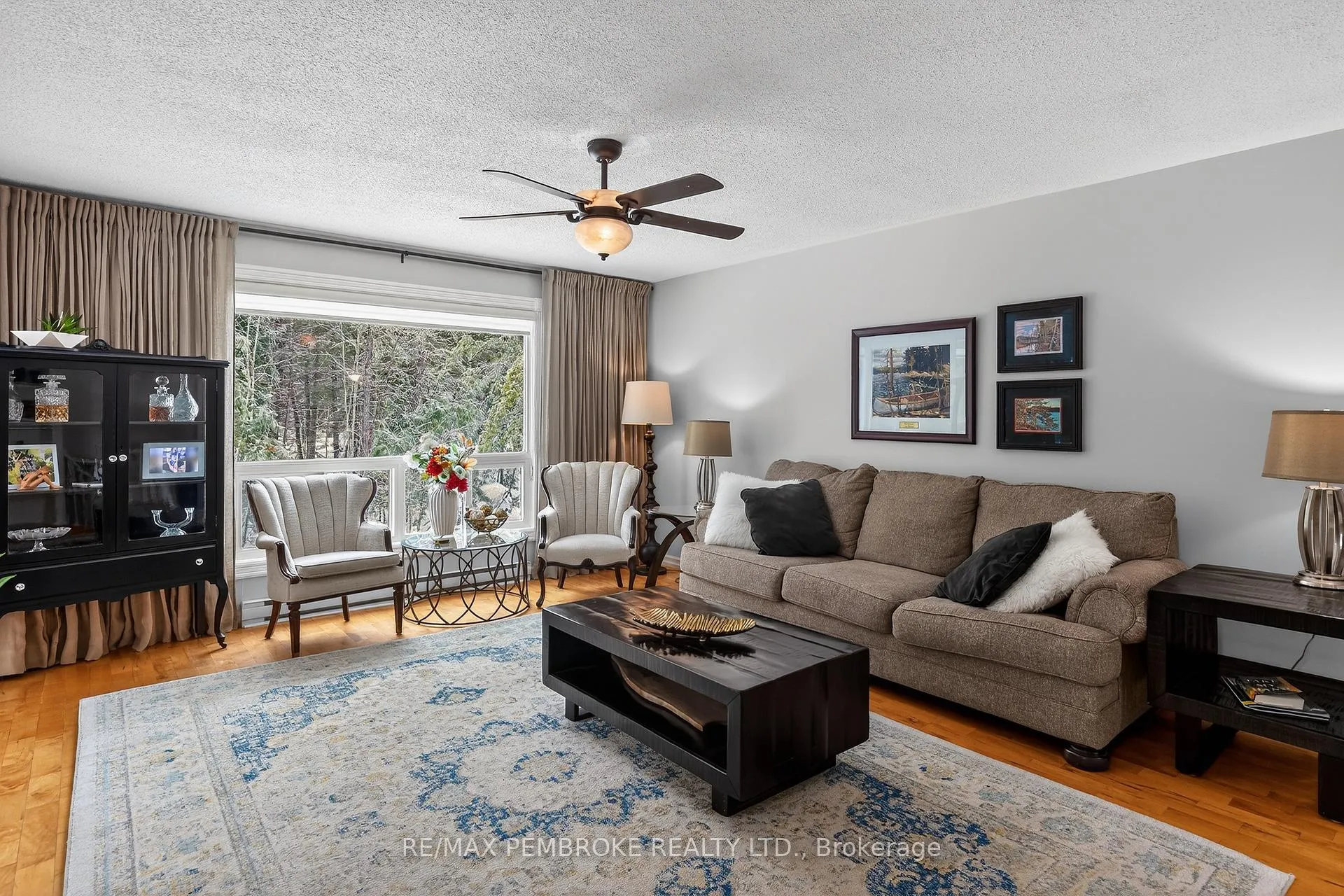 Photo 6 of 666 Doran Road, Petawawa — HOMEH