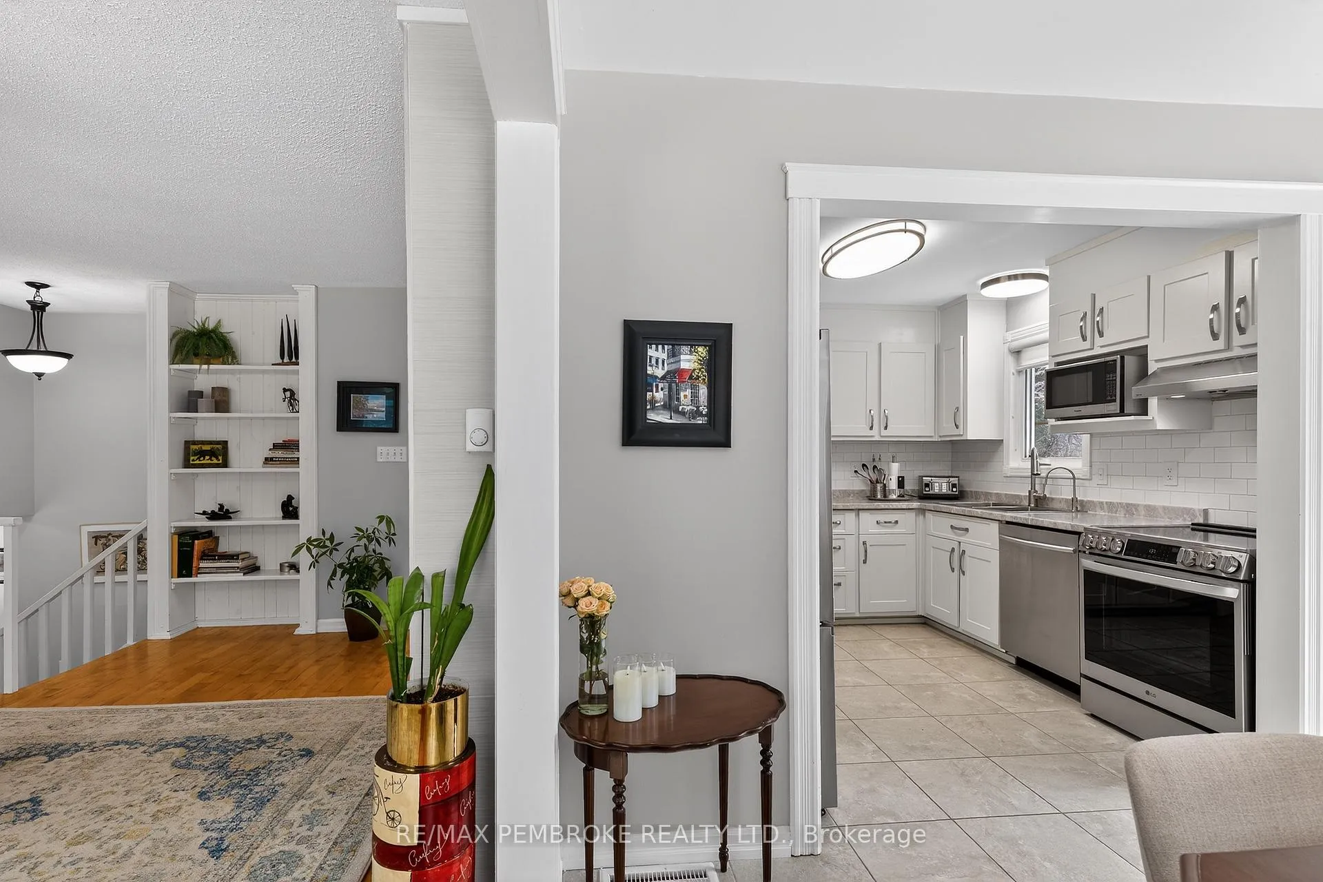 Photo 13 of 666 Doran Road, Petawawa — HOMEH