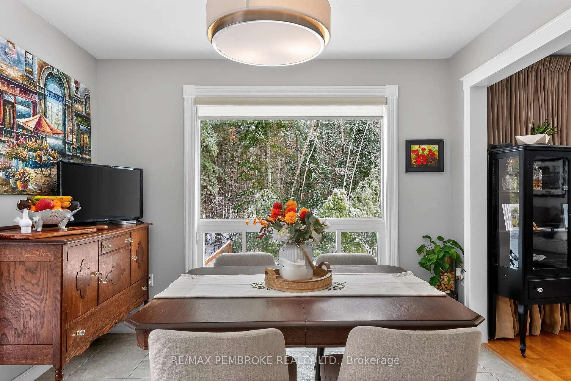 Photo 17 of 666 Doran Road, Petawawa — HOMEH