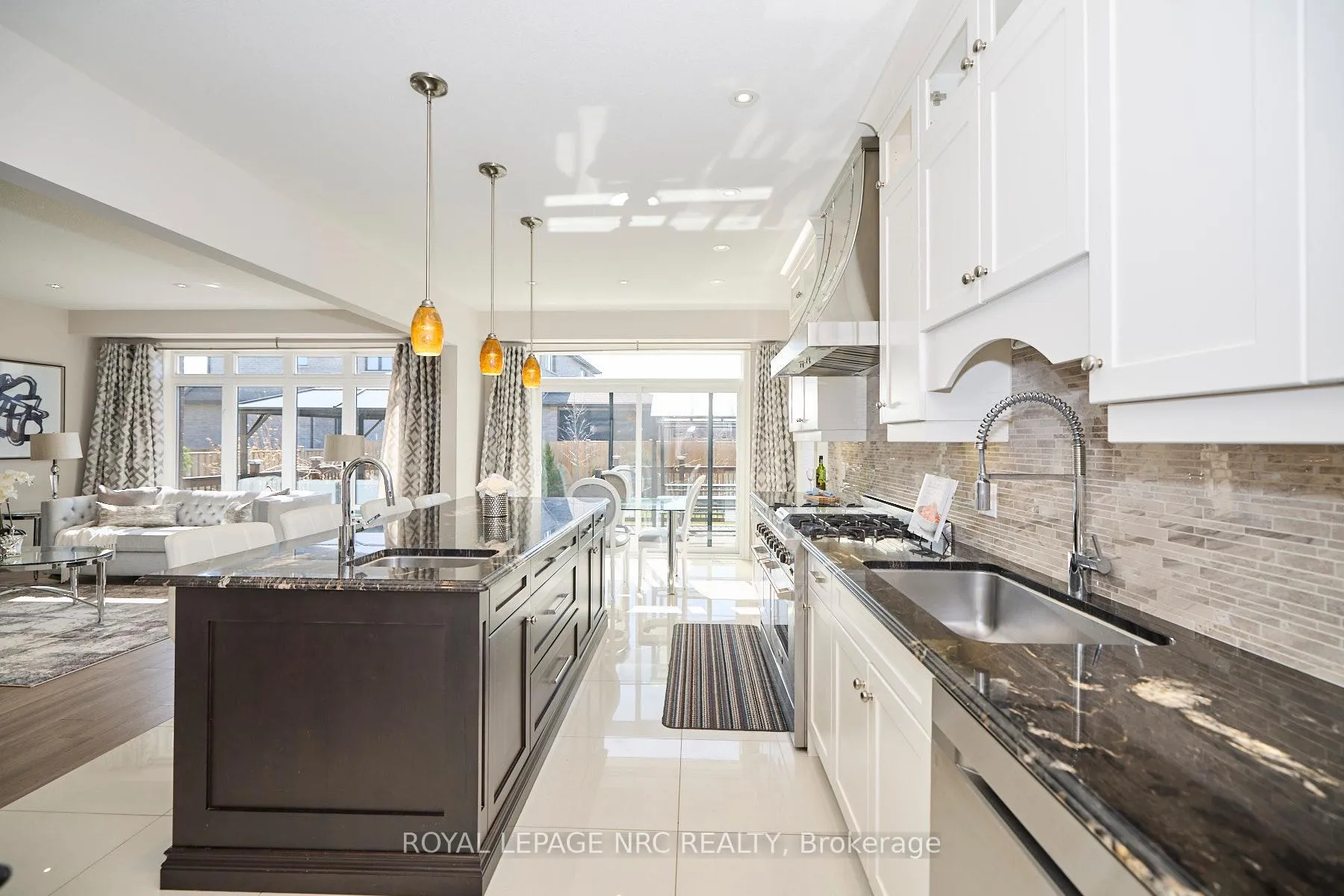 Photo 4 of 9324 Madison Crescent, Niagara Falls, Forestview — HOMEH
