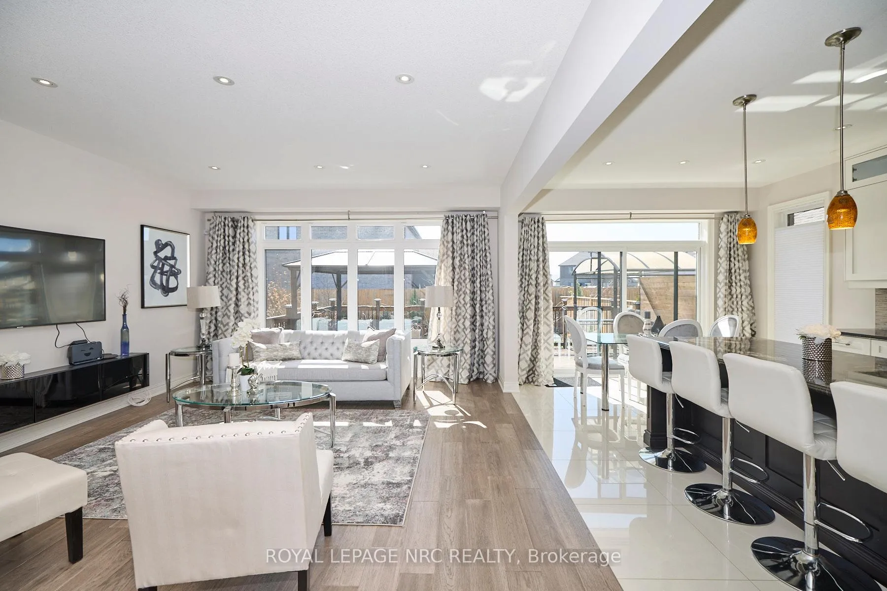 Photo 11 of 9324 Madison Crescent, Niagara Falls, Forestview — HOMEH