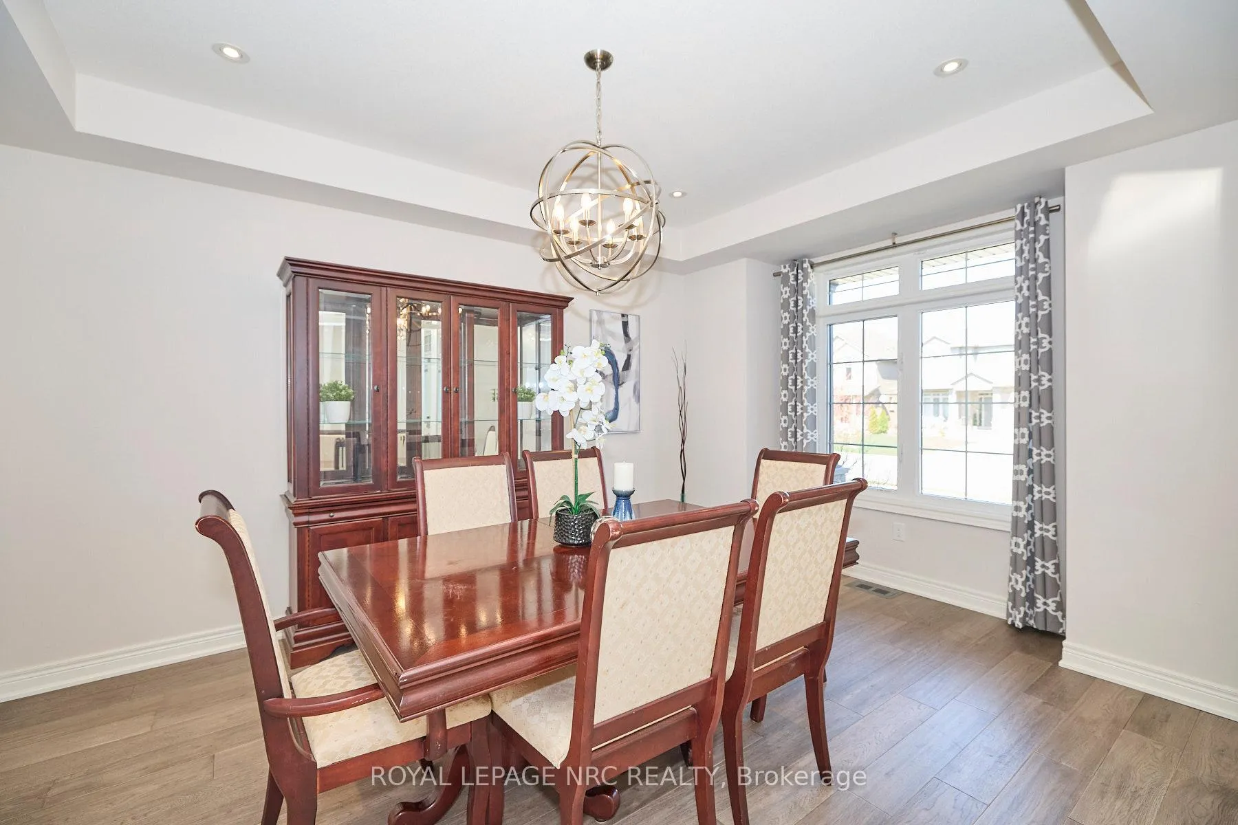 Photo 14 of 9324 Madison Crescent, Niagara Falls, Forestview — HOMEH