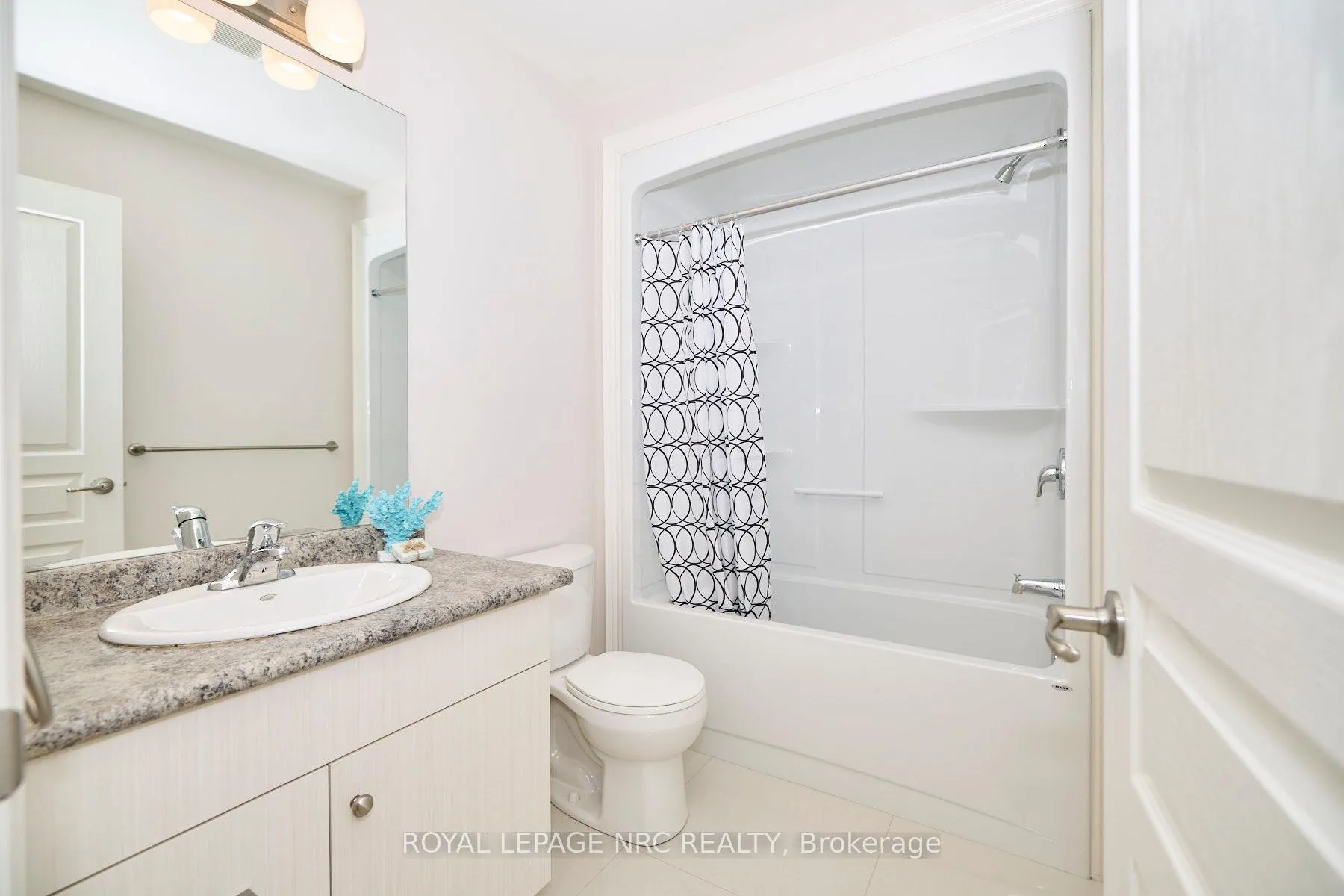 Photo 34 of 9324 Madison Crescent, Niagara Falls, Forestview — HOMEH