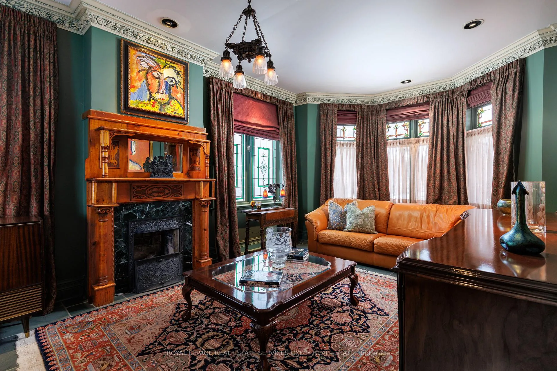 Photo 4 of 5 Castle Frank Crescent, Toronto, Rosedale-Moore Park — HOMEH