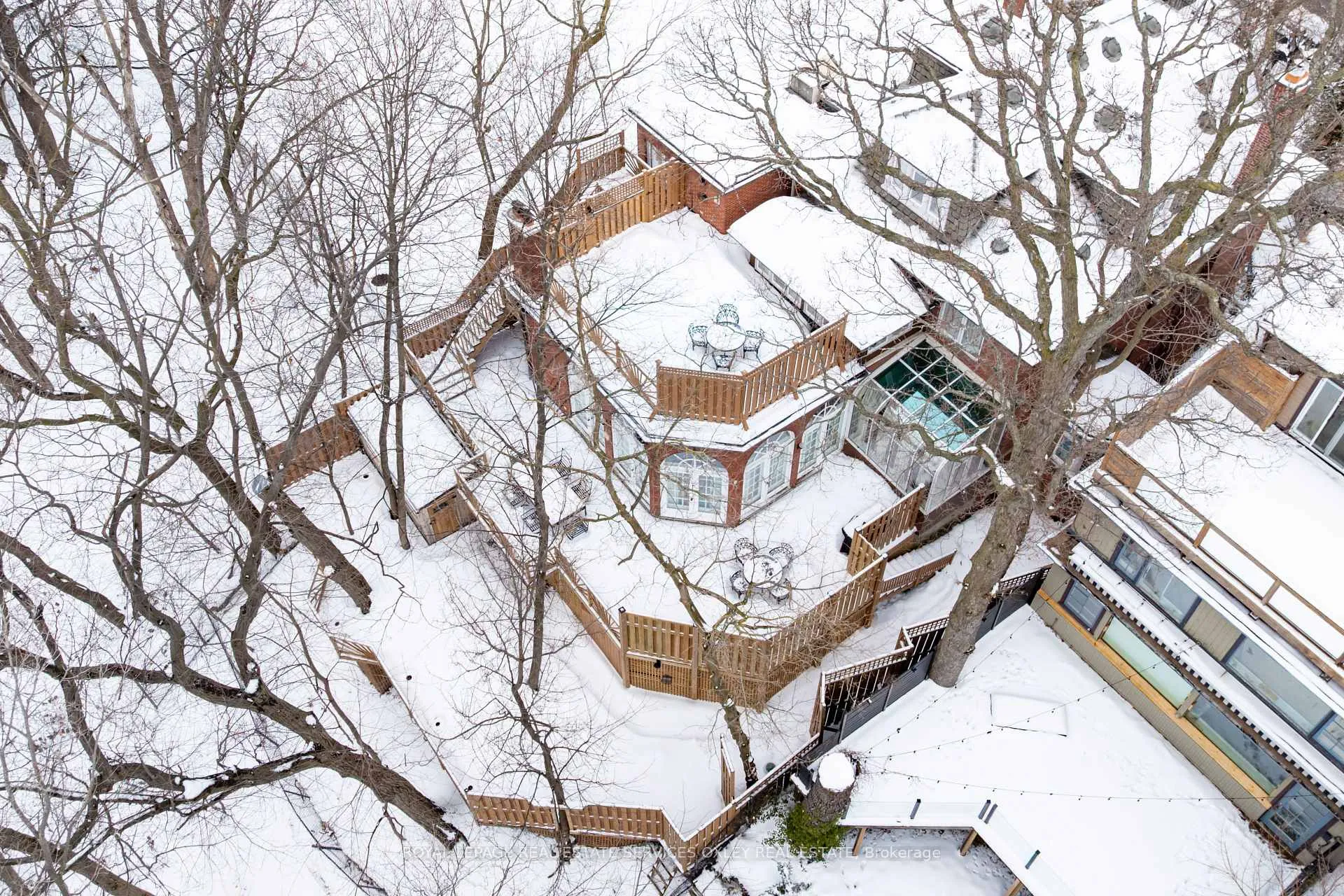 Photo 34 of 5 Castle Frank Crescent, Toronto, Rosedale-Moore Park — HOMEH