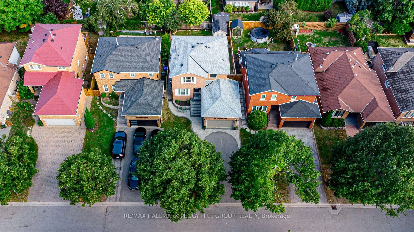 Photo 2 of 12 Cuthbert Street, Barrie, Ardagh — HOMEH