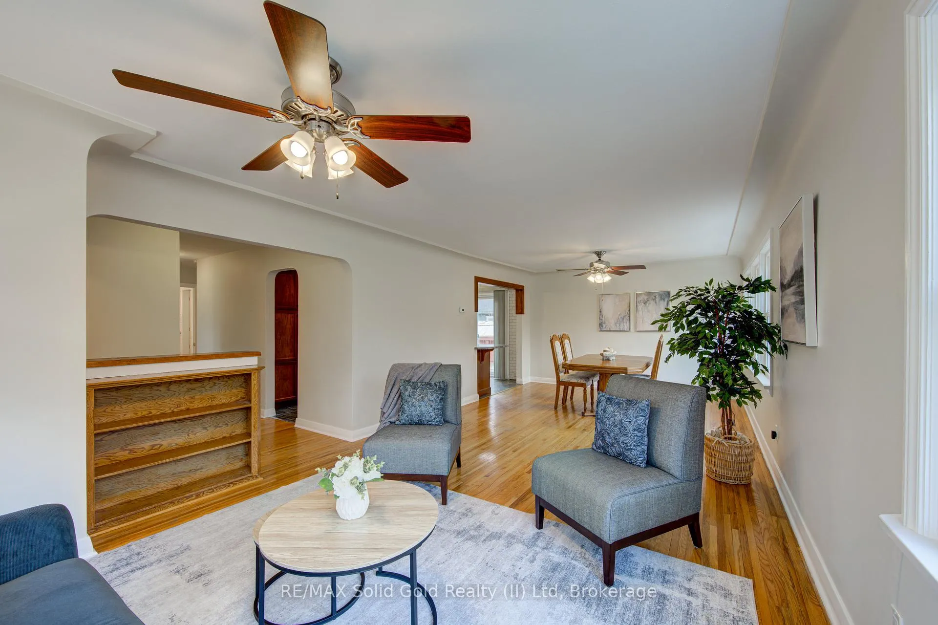 Photo 3 of 133 Glastonbury Crescent, Stratford — HOMEH