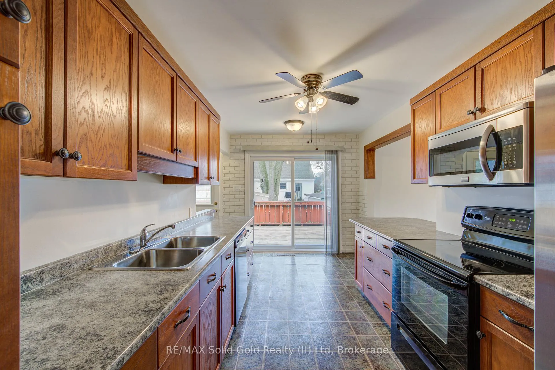 Photo 9 of 133 Glastonbury Crescent, Stratford — HOMEH