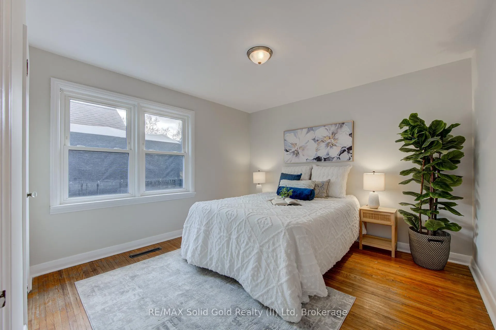 Photo 12 of 133 Glastonbury Crescent, Stratford — HOMEH