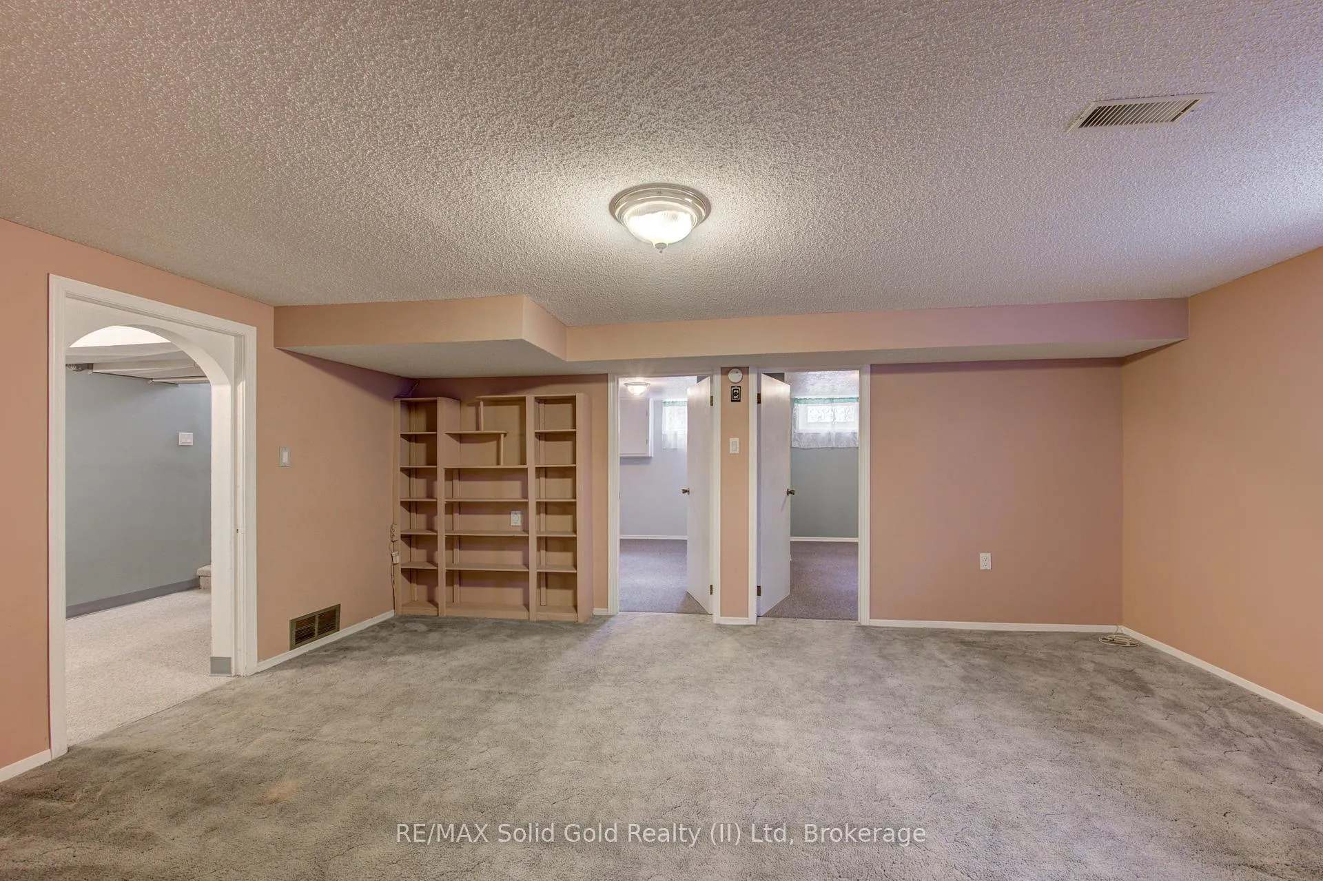Photo 20 of 133 Glastonbury Crescent, Stratford — HOMEH