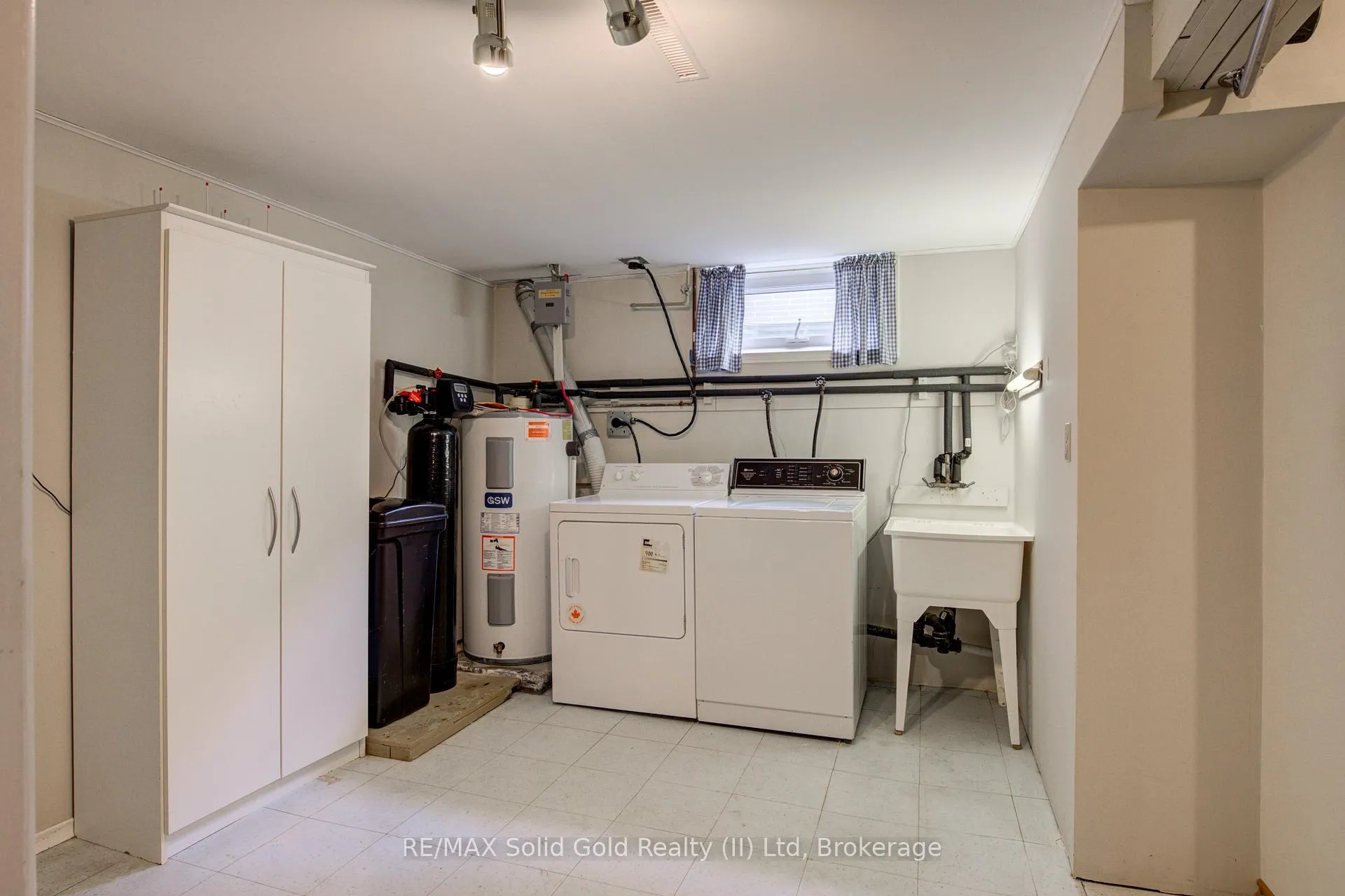 Photo 23 of 133 Glastonbury Crescent, Stratford — HOMEH