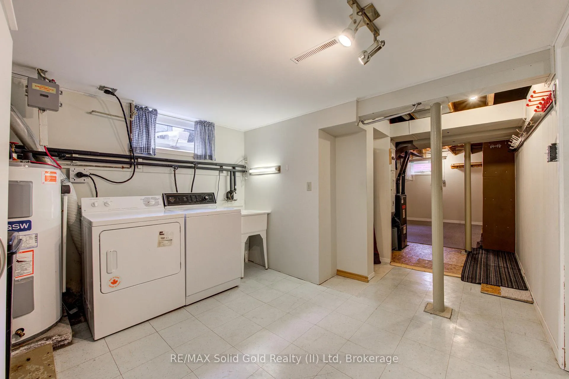 Photo 24 of 133 Glastonbury Crescent, Stratford — HOMEH