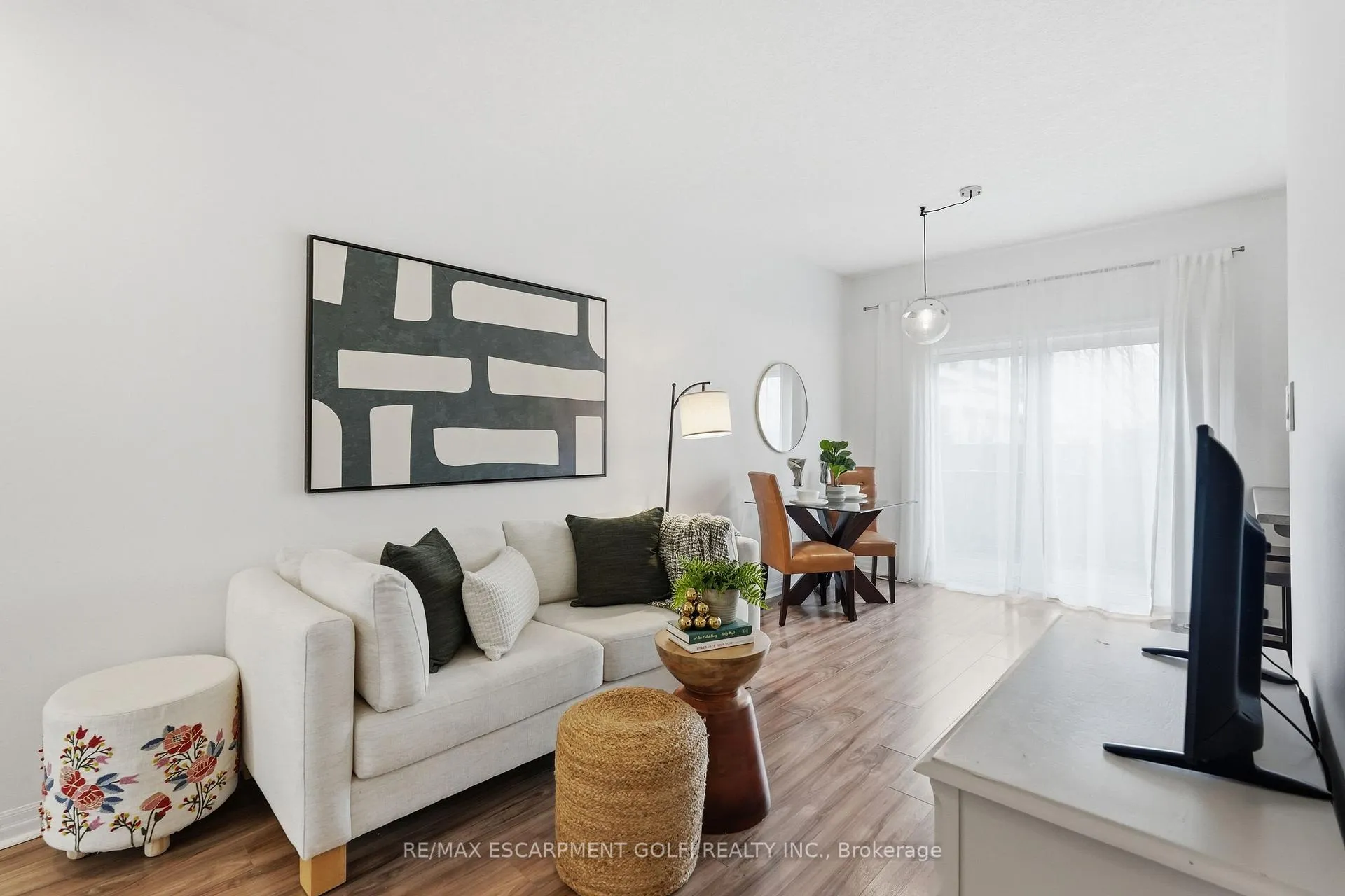 Photo 3 of Unit 12, 70 Plains Road W, Burlington, Bayview — HOMEH