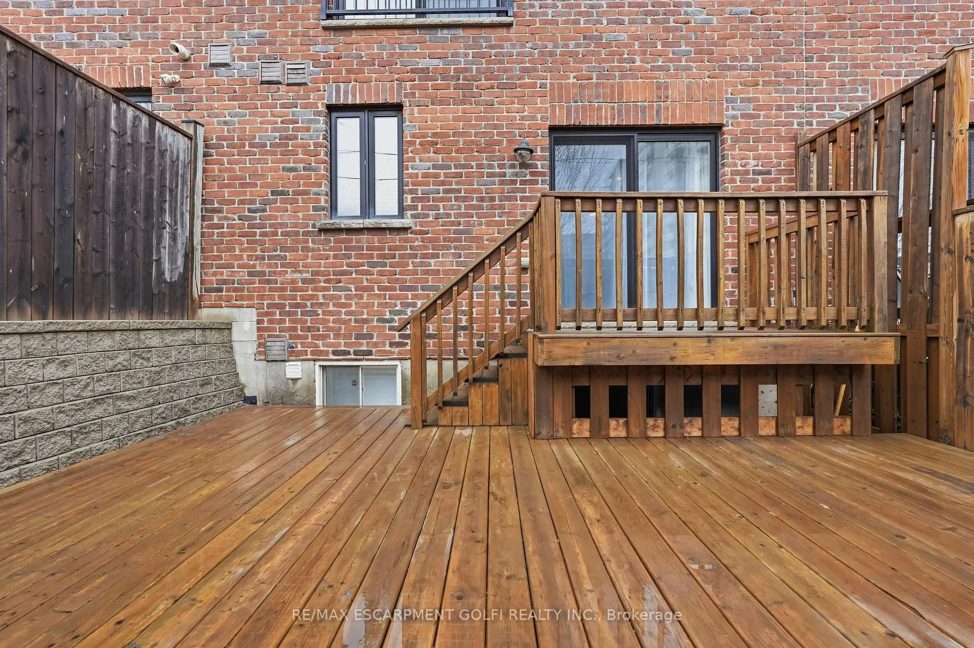 Photo 18 of Unit 12, 70 Plains Road W, Burlington, Bayview — HOMEH