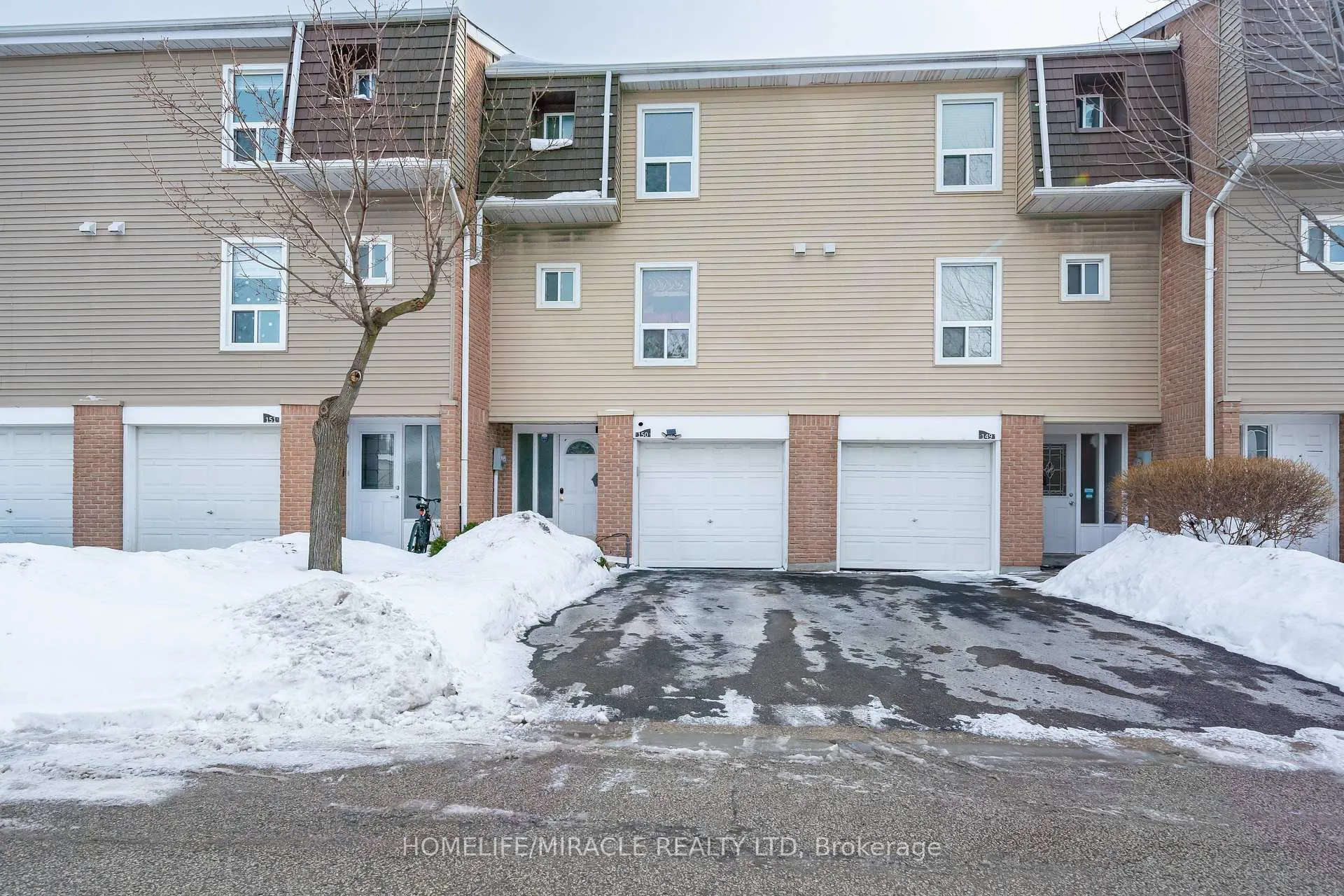 Photo 1 of Unit 150, 150 Enderby Crescent, Brampton, Southgate — HOMEH