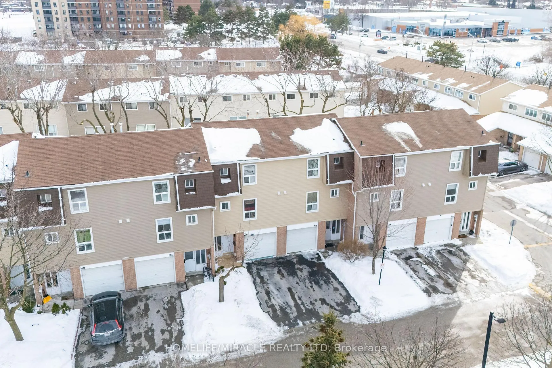 Photo 2 of Unit 150, 150 Enderby Crescent, Brampton, Southgate — HOMEH