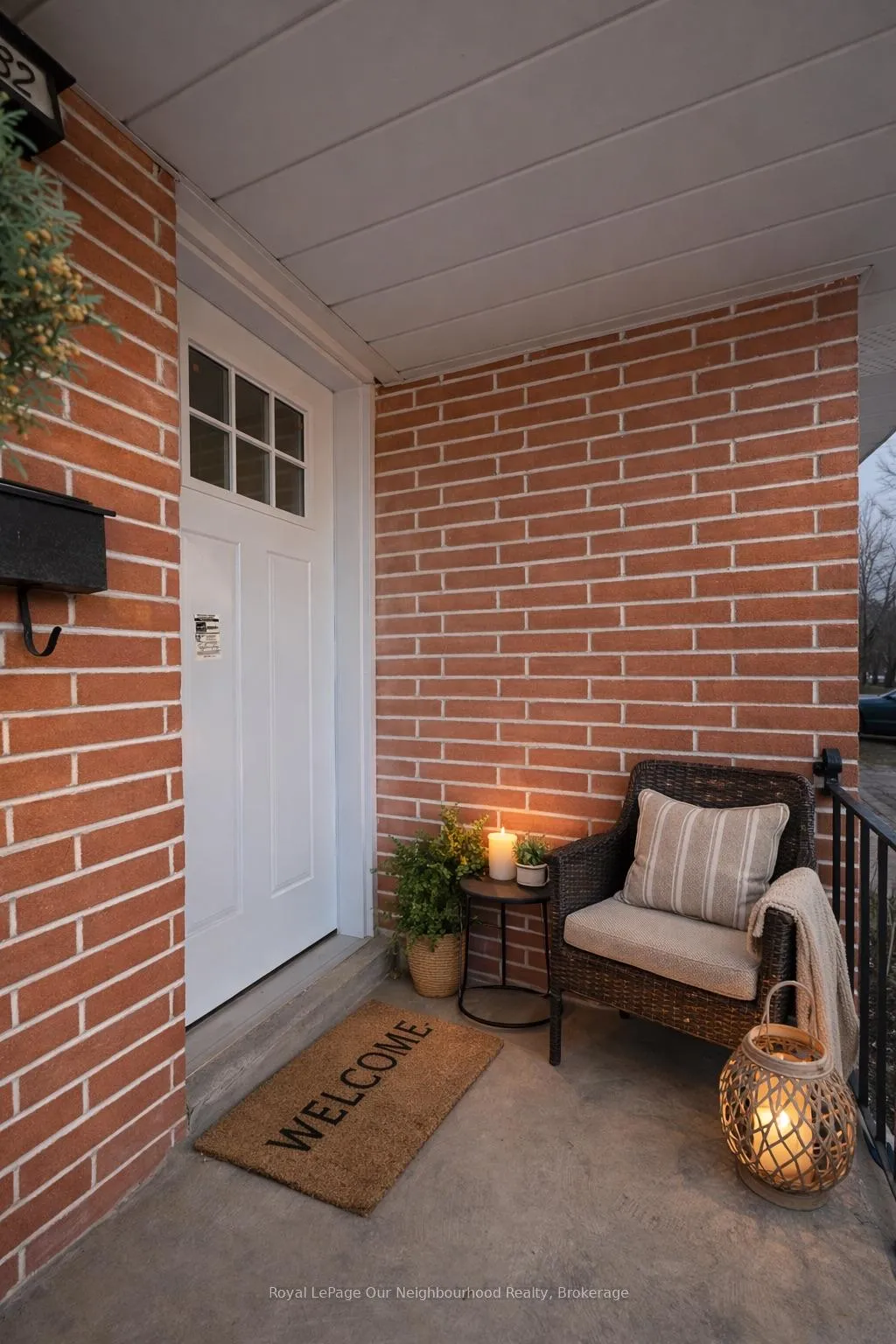 Photo 2 of Unit 1, 1382 Leighton Road N, Peterborough, Northcrest Ward 5 — HOMEH
