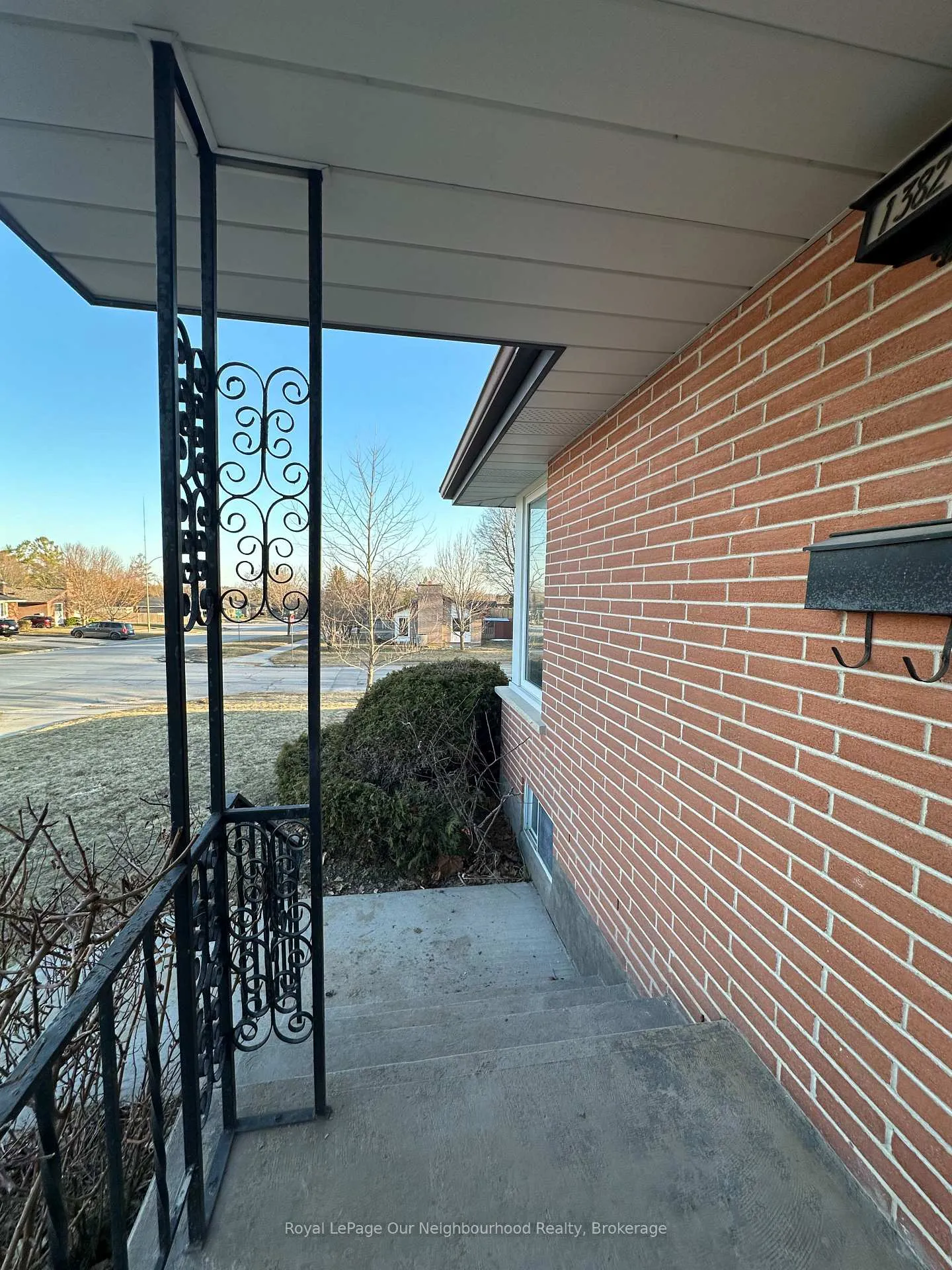 Photo 3 of Unit 1, 1382 Leighton Road N, Peterborough, Northcrest Ward 5 — HOMEH