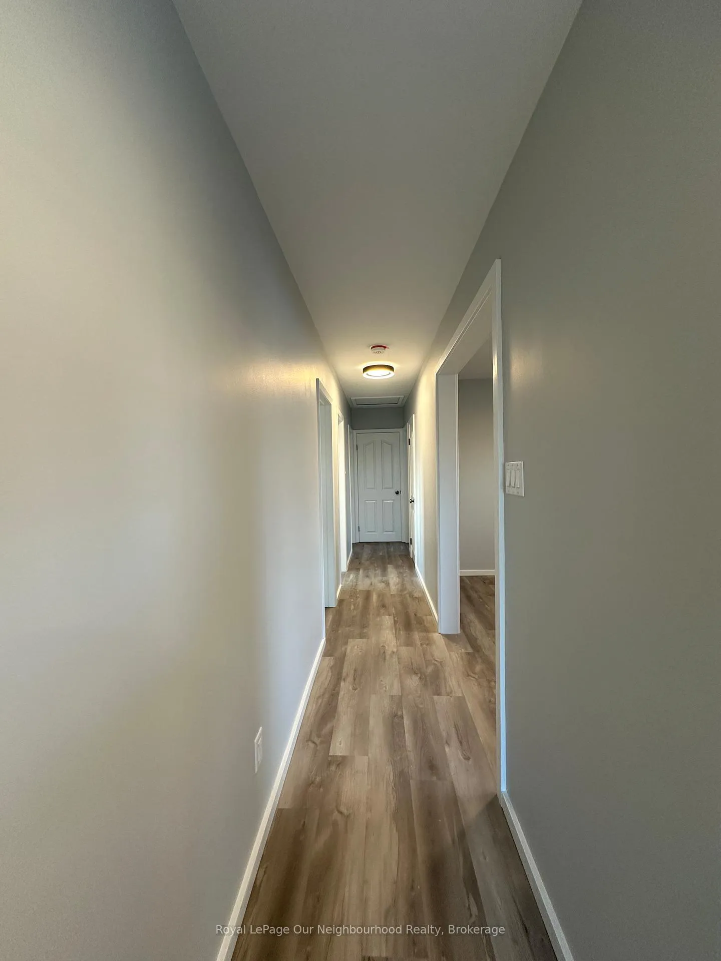 Photo 8 of Unit 1, 1382 Leighton Road N, Peterborough, Northcrest Ward 5 — HOMEH
