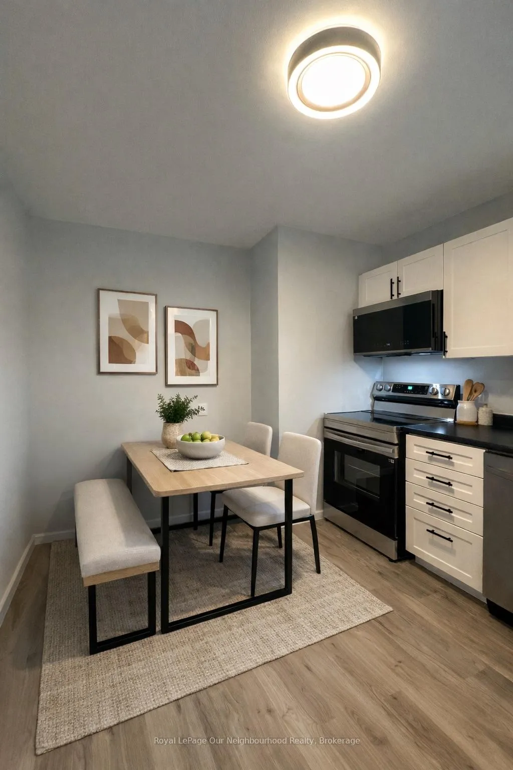 Photo 10 of Unit 1, 1382 Leighton Road N, Peterborough, Northcrest Ward 5 — HOMEH