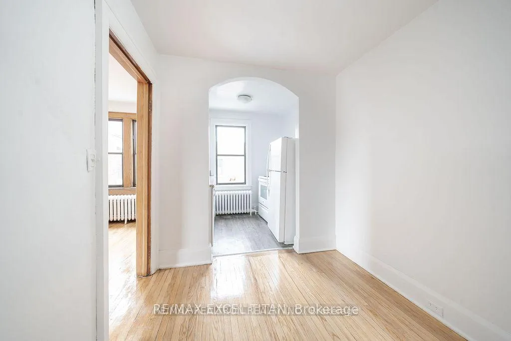 Photo 4 of Unit 12A, 2 Kingston Road, Toronto, Woodbine Corridor — HOMEH