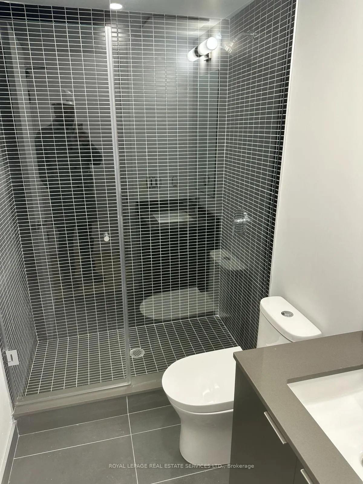 Photo 11 of Unit 819, 1 Jarvis Street, Hamilton, Beasley — HOMEH
