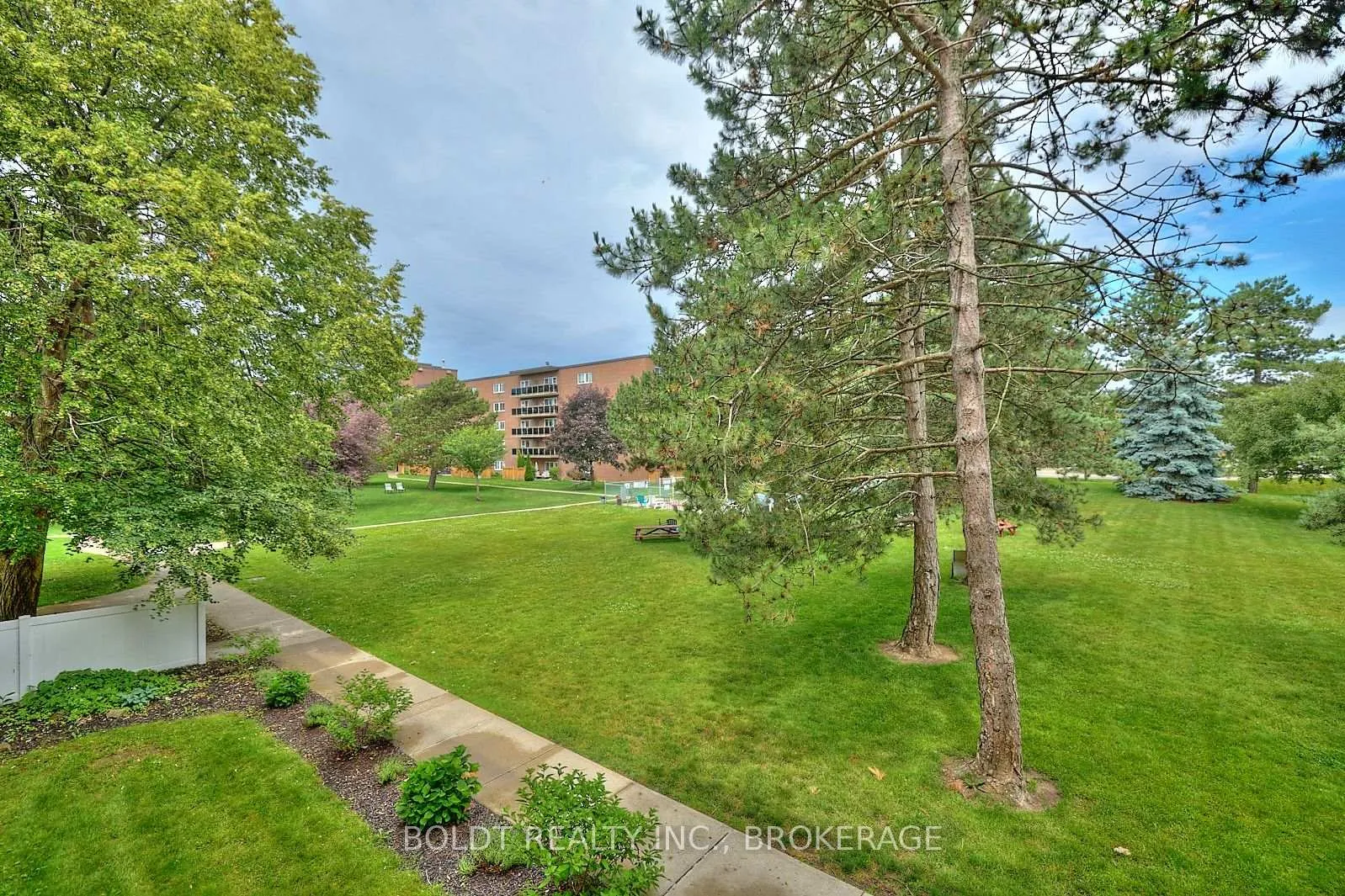 Photo 26 of Unit 219, 198 Scott Street, St. Catharines, Fairview — HOMEH