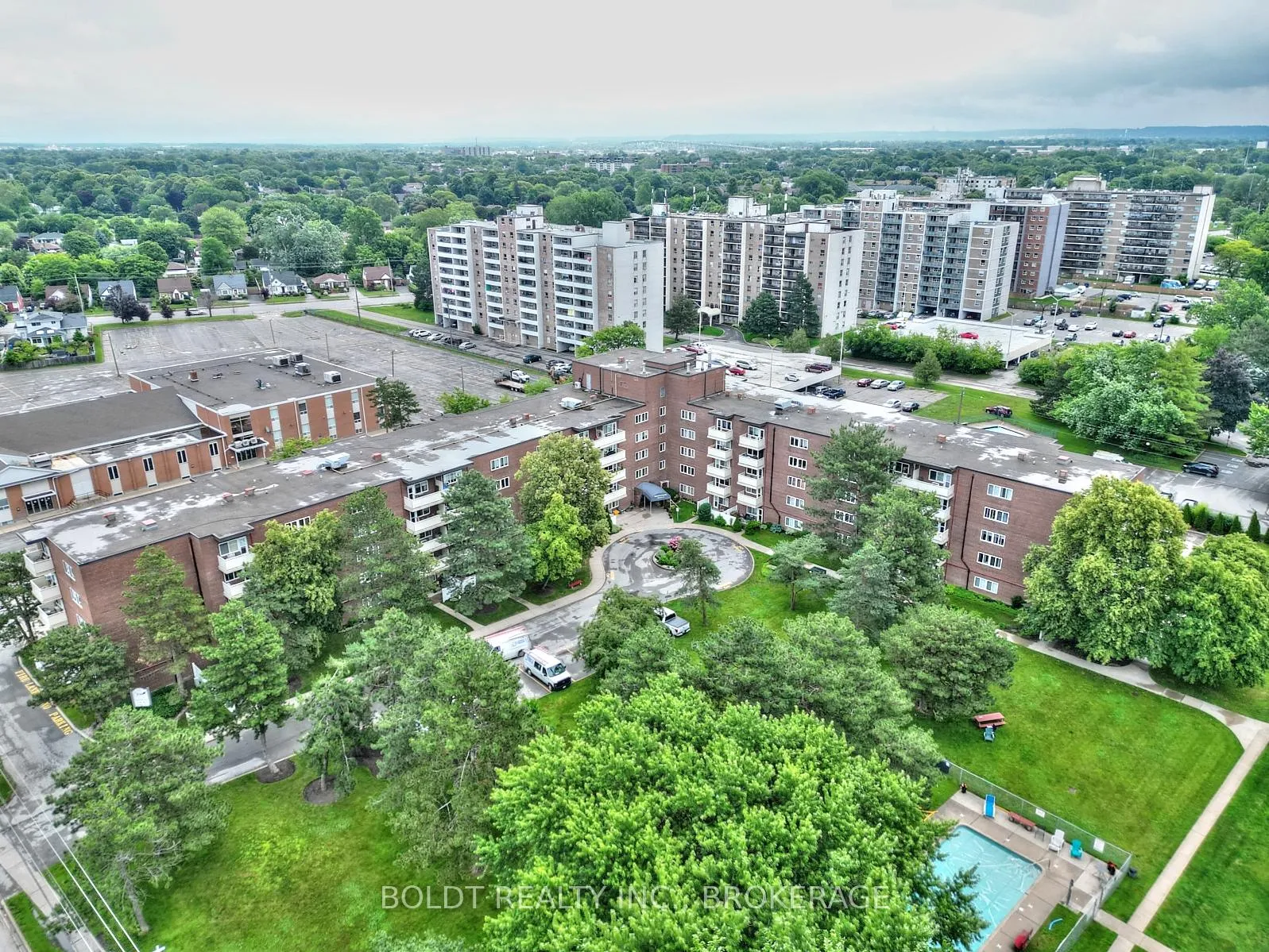 Photo 30 of Unit 219, 198 Scott Street, St. Catharines, Fairview — HOMEH