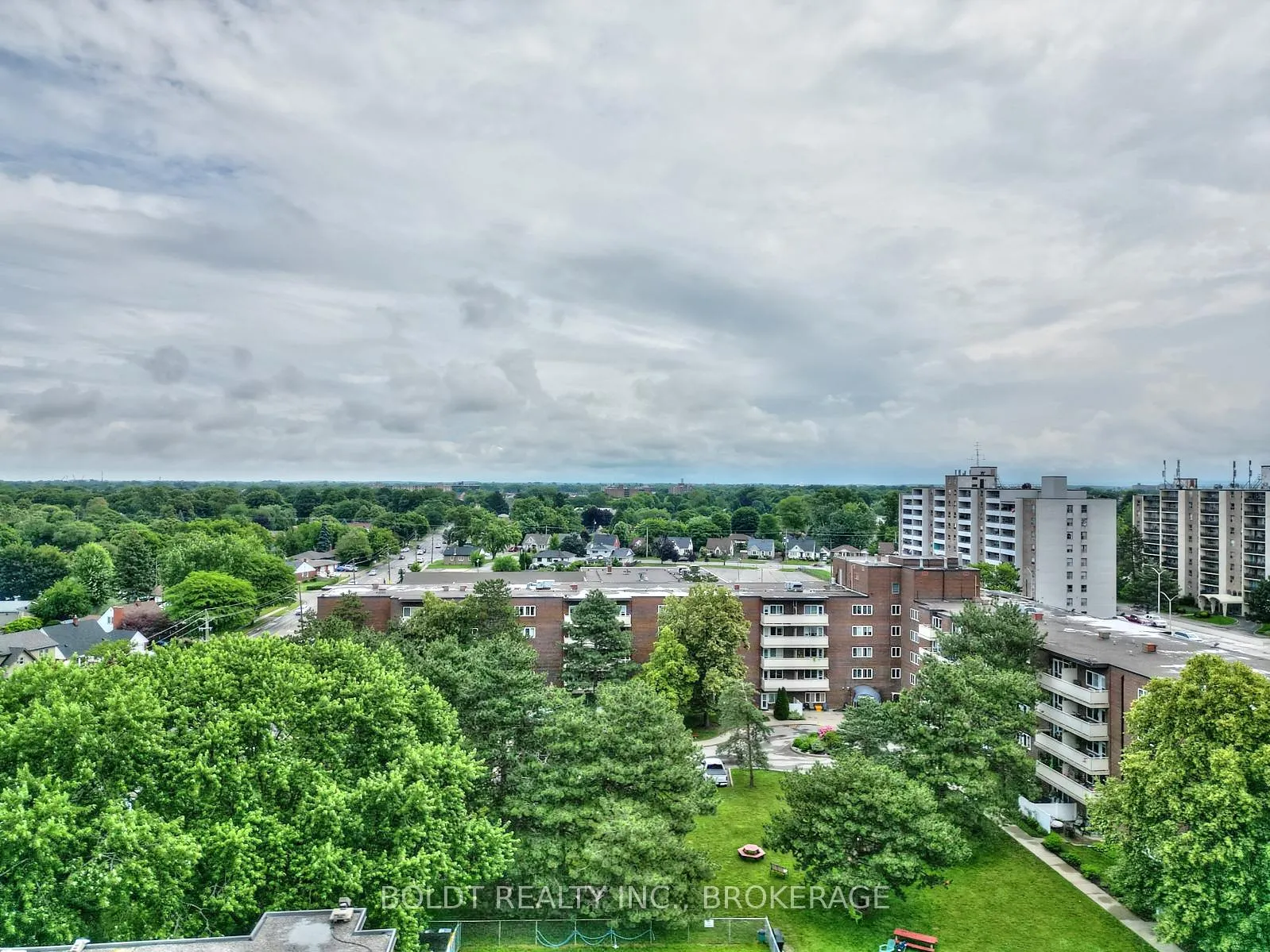 Photo 31 of Unit 219, 198 Scott Street, St. Catharines, Fairview — HOMEH