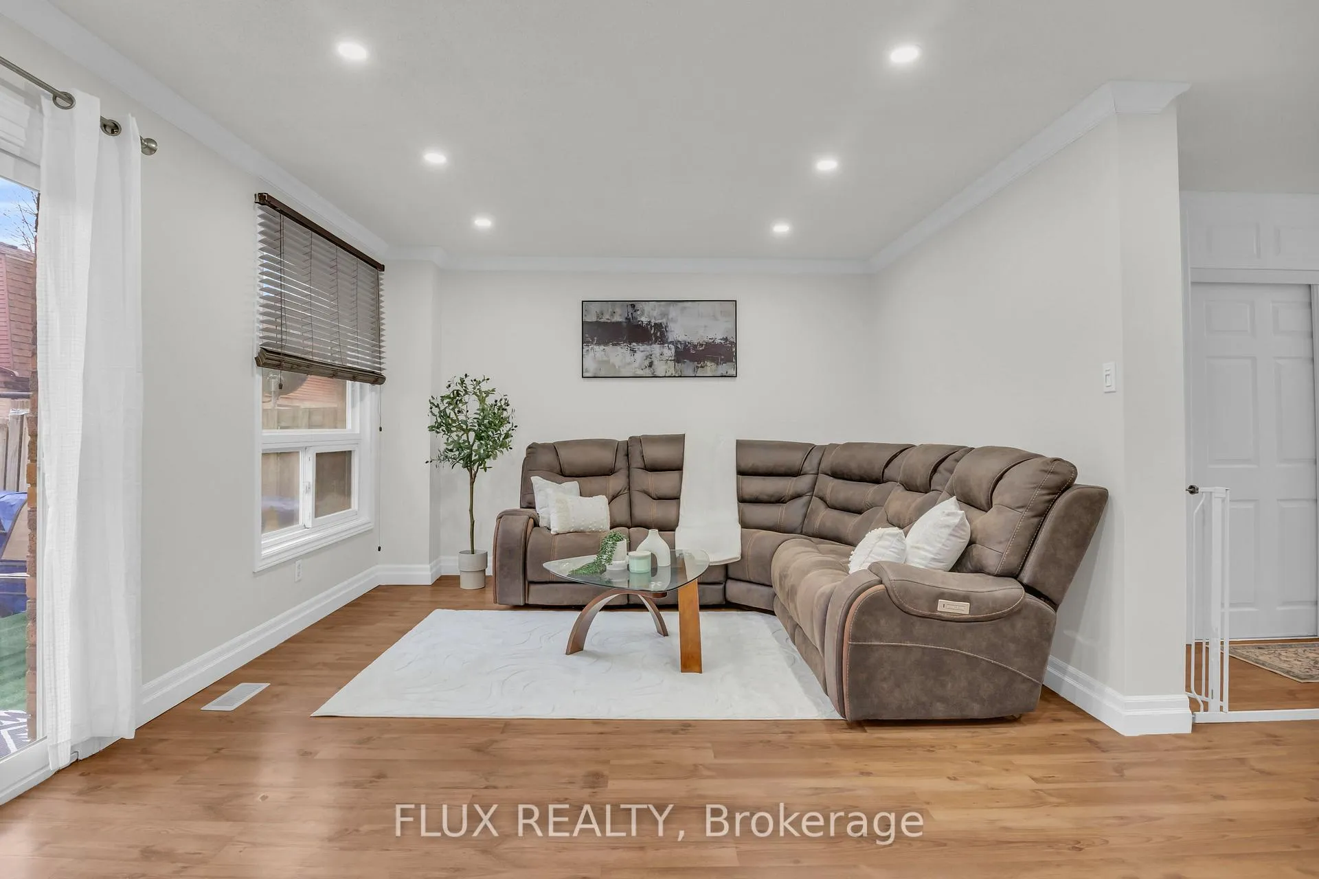 Photo 2 of Unit 17, 175 Siebert Avenue, Kitchener — HOMEH