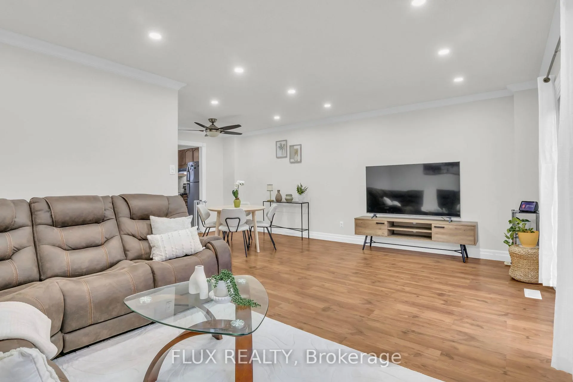 Photo 3 of Unit 17, 175 Siebert Avenue, Kitchener — HOMEH