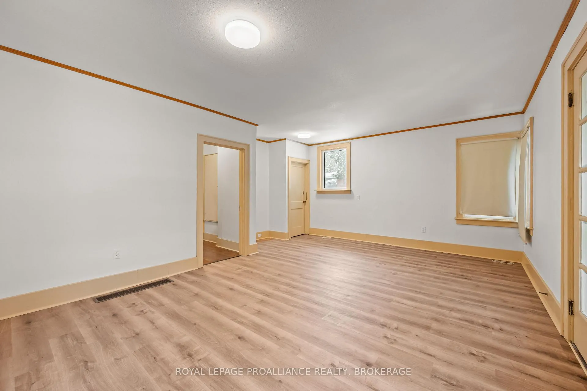 Photo 7 of 31 Toronto Street, Kingston, Central City East — HOMEH