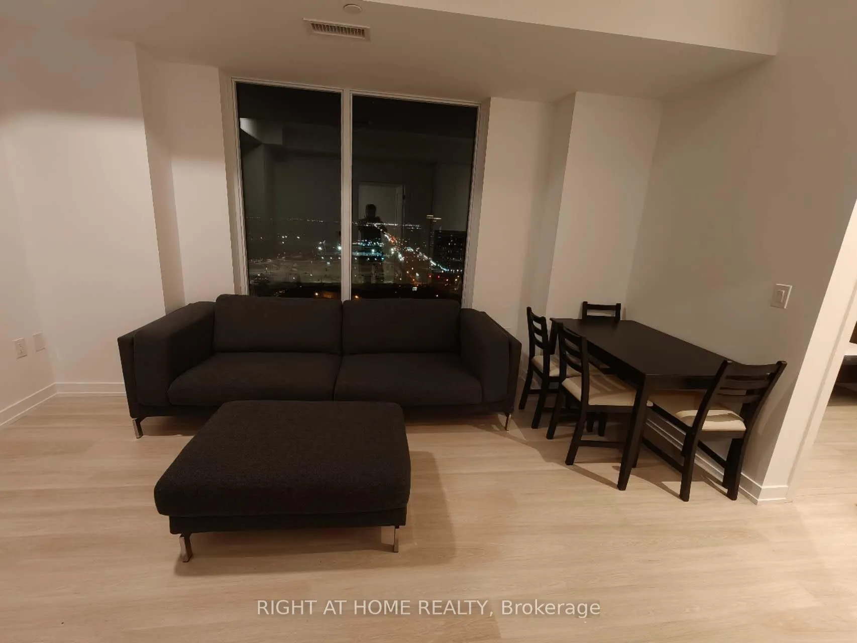 Photo 6 of Unit A2102, 9763 Markham Road, Markham, Greensborough — HOMEH