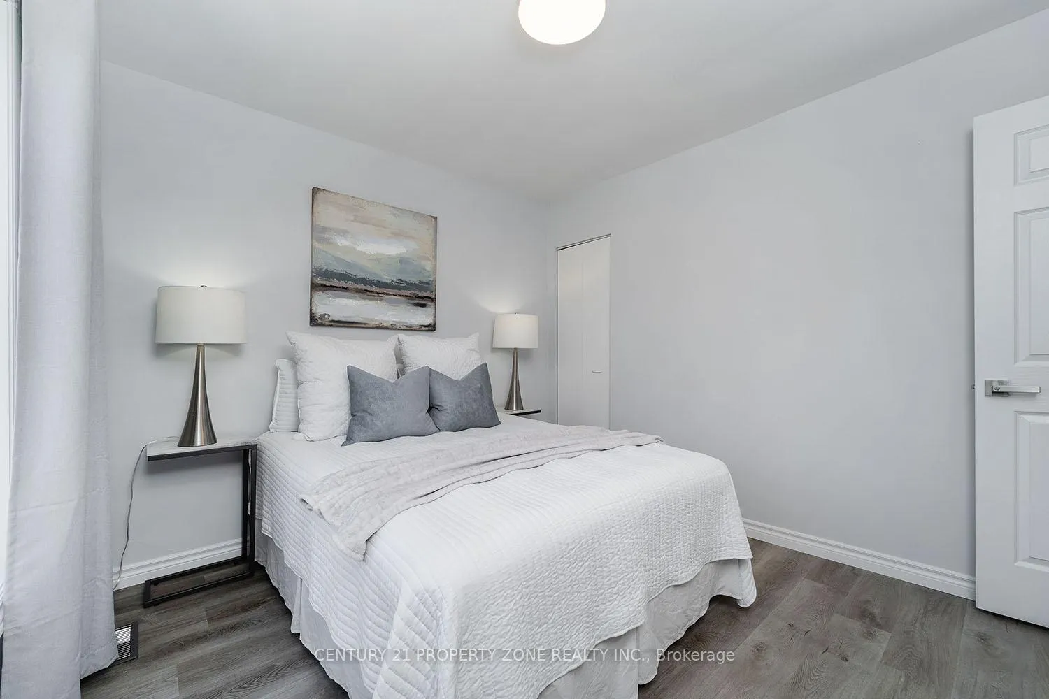 Photo 7 of 39 Sylvia Street, Barrie, Grove East — HOMEH