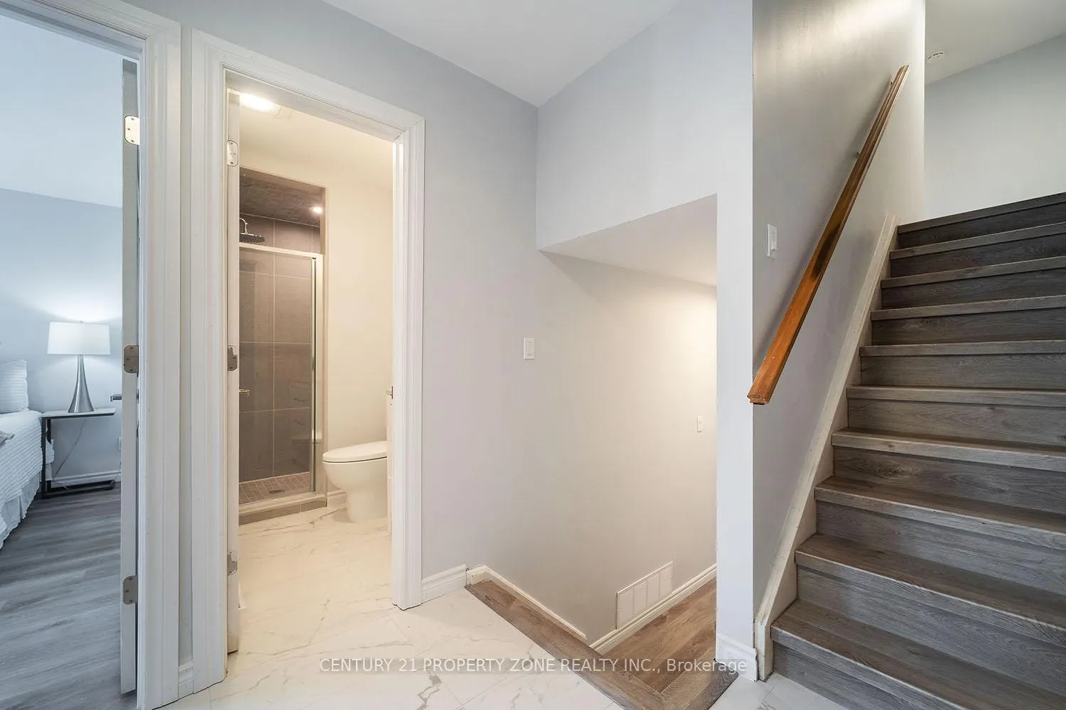 Photo 9 of 39 Sylvia Street, Barrie, Grove East — HOMEH