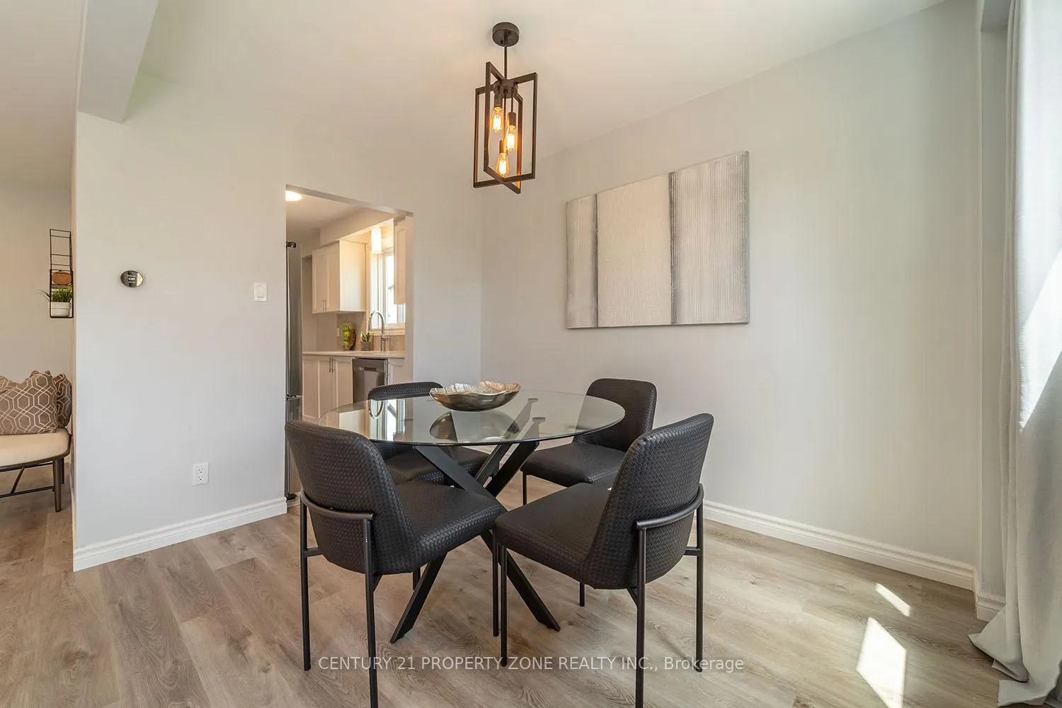 Photo 18 of 39 Sylvia Street, Barrie, Grove East — HOMEH