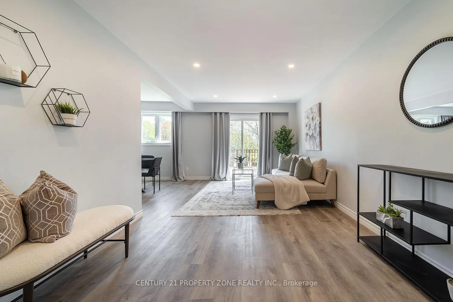 Photo 22 of 39 Sylvia Street, Barrie, Grove East — HOMEH