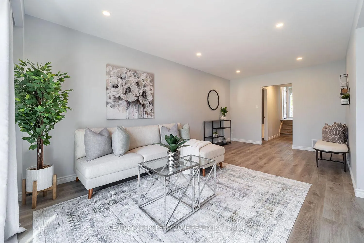 Photo 23 of 39 Sylvia Street, Barrie, Grove East — HOMEH