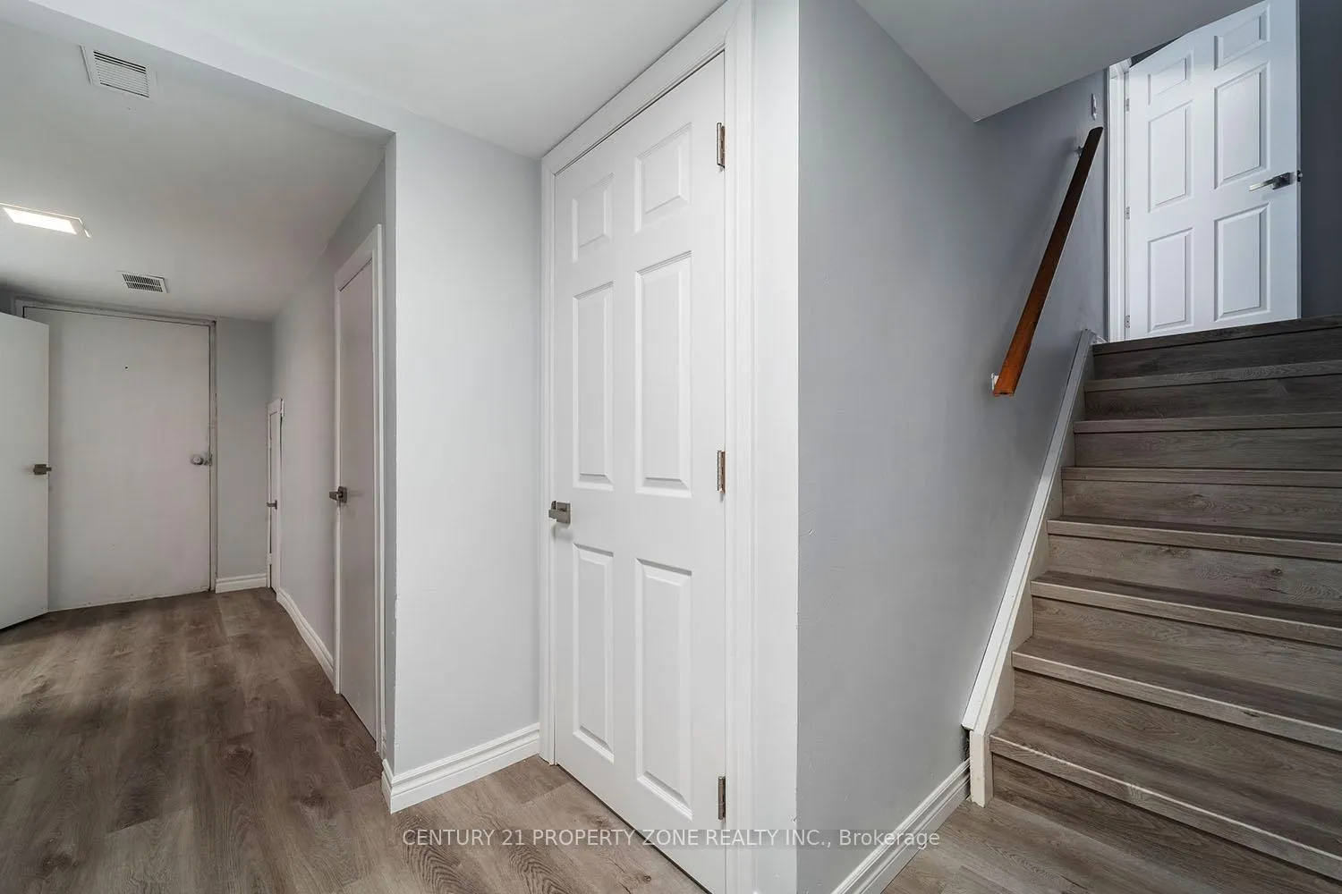 Photo 24 of 39 Sylvia Street, Barrie, Grove East — HOMEH