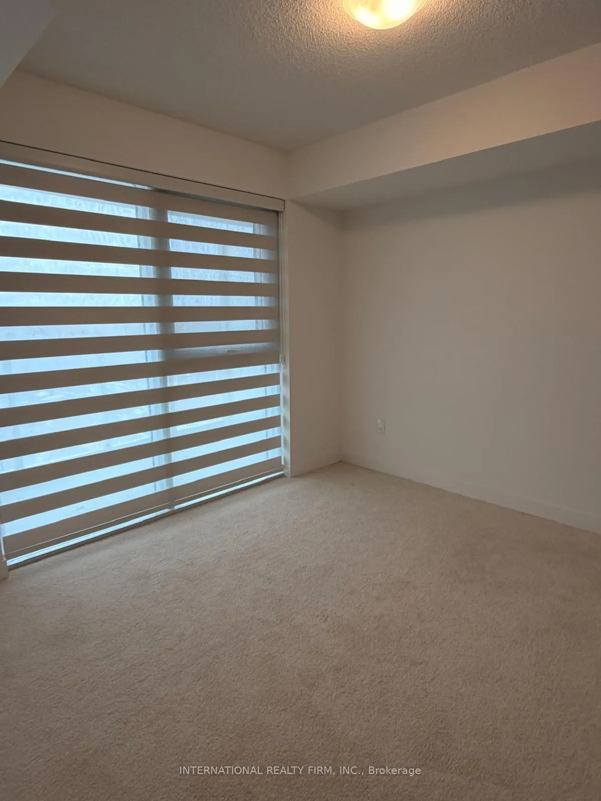 Photo 5 of Unit 907, 1010 Sandy Beach Road, Pickering, Bay Ridges — HOMEH