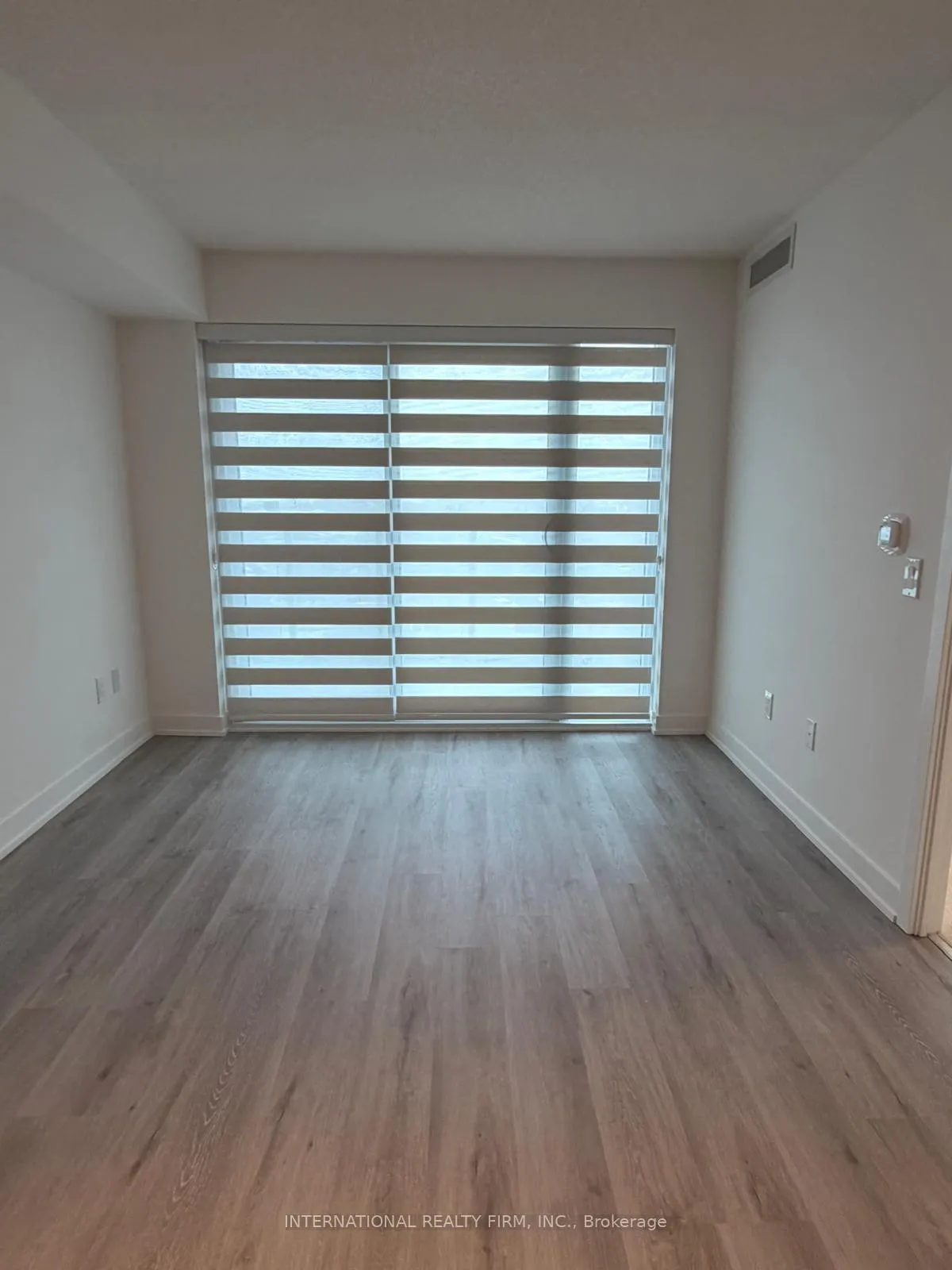Photo 6 of Unit 907, 1010 Sandy Beach Road, Pickering, Bay Ridges — HOMEH