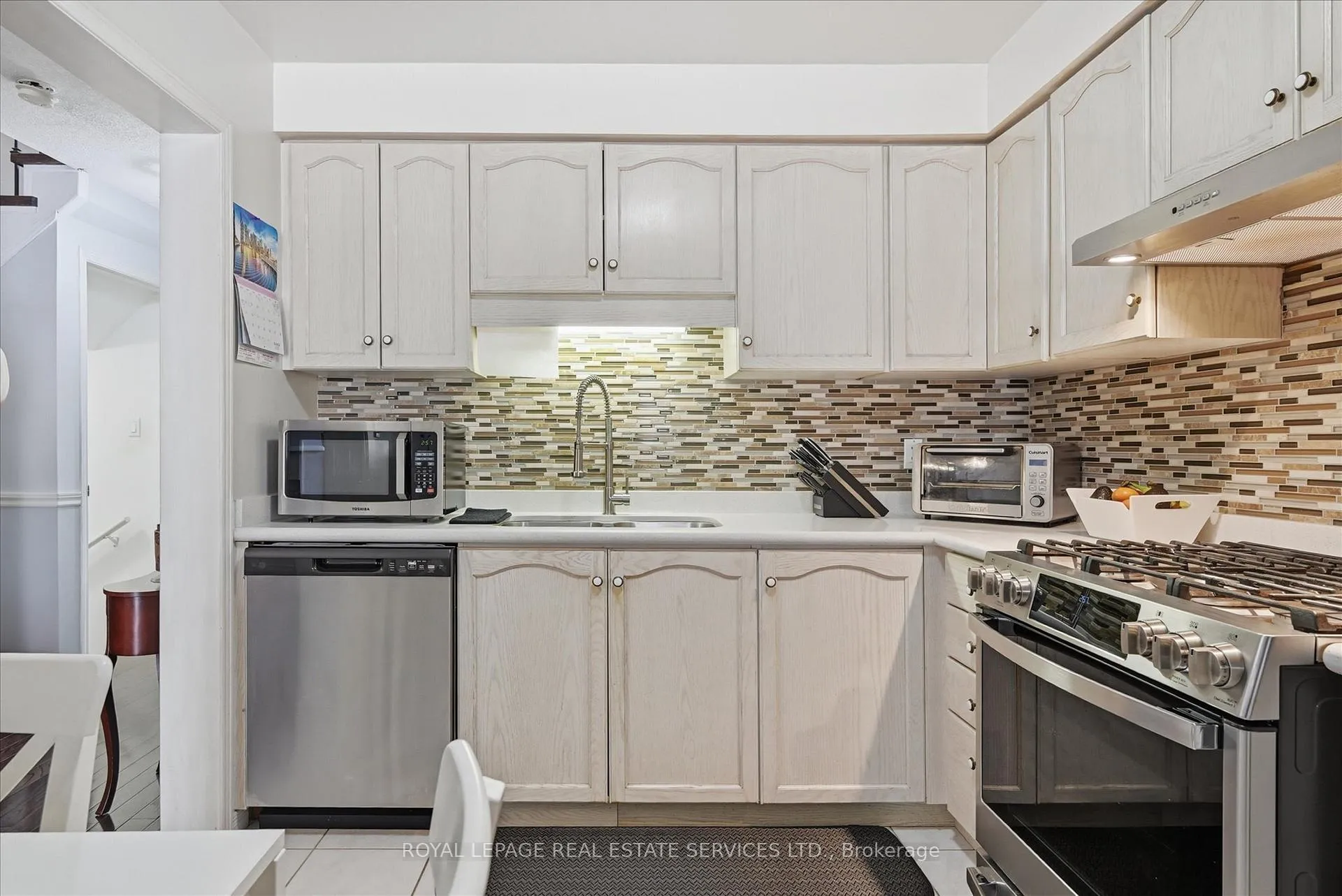 Photo 16 of 1267 Walkers Line, Burlington, Tansley — HOMEH